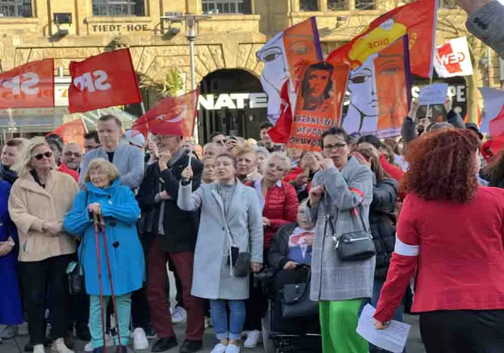 Hannover CHP Birliği'nden Demokrasi ve Adalet İçin Güçlü Protesto