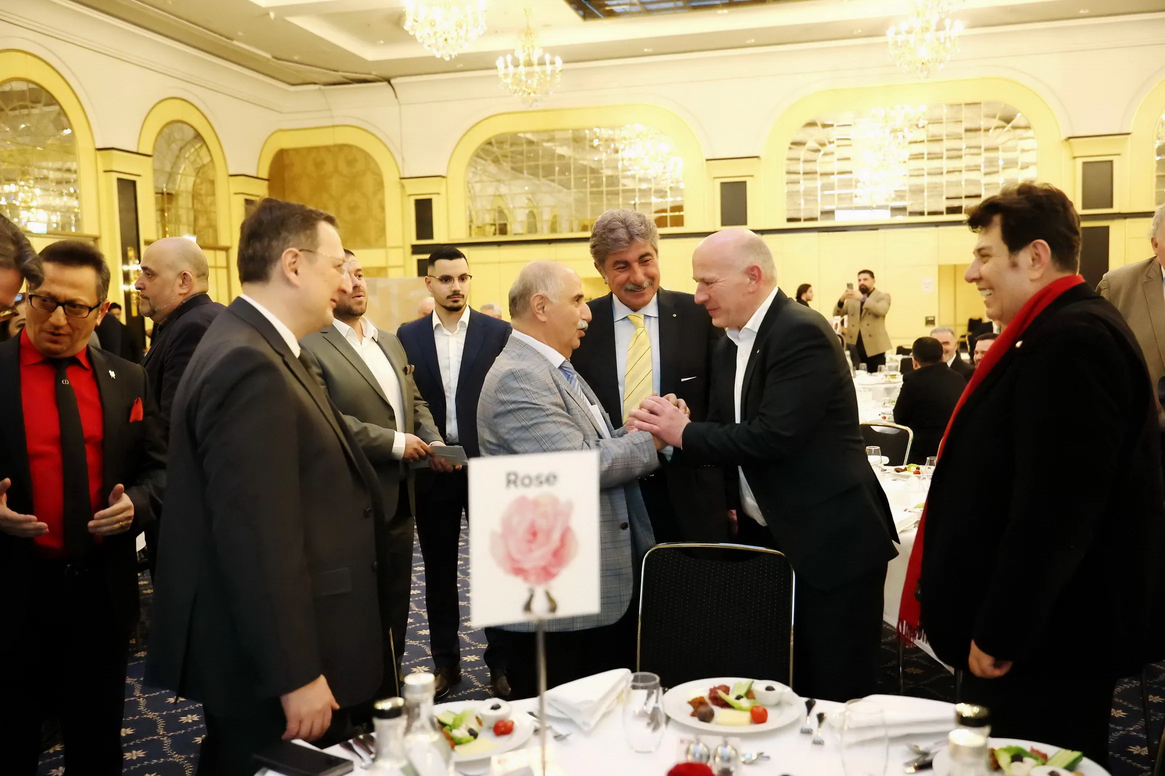 Berlin’de NETU’nun İftar Programı Yoğun Katılımla Gerçekleşti