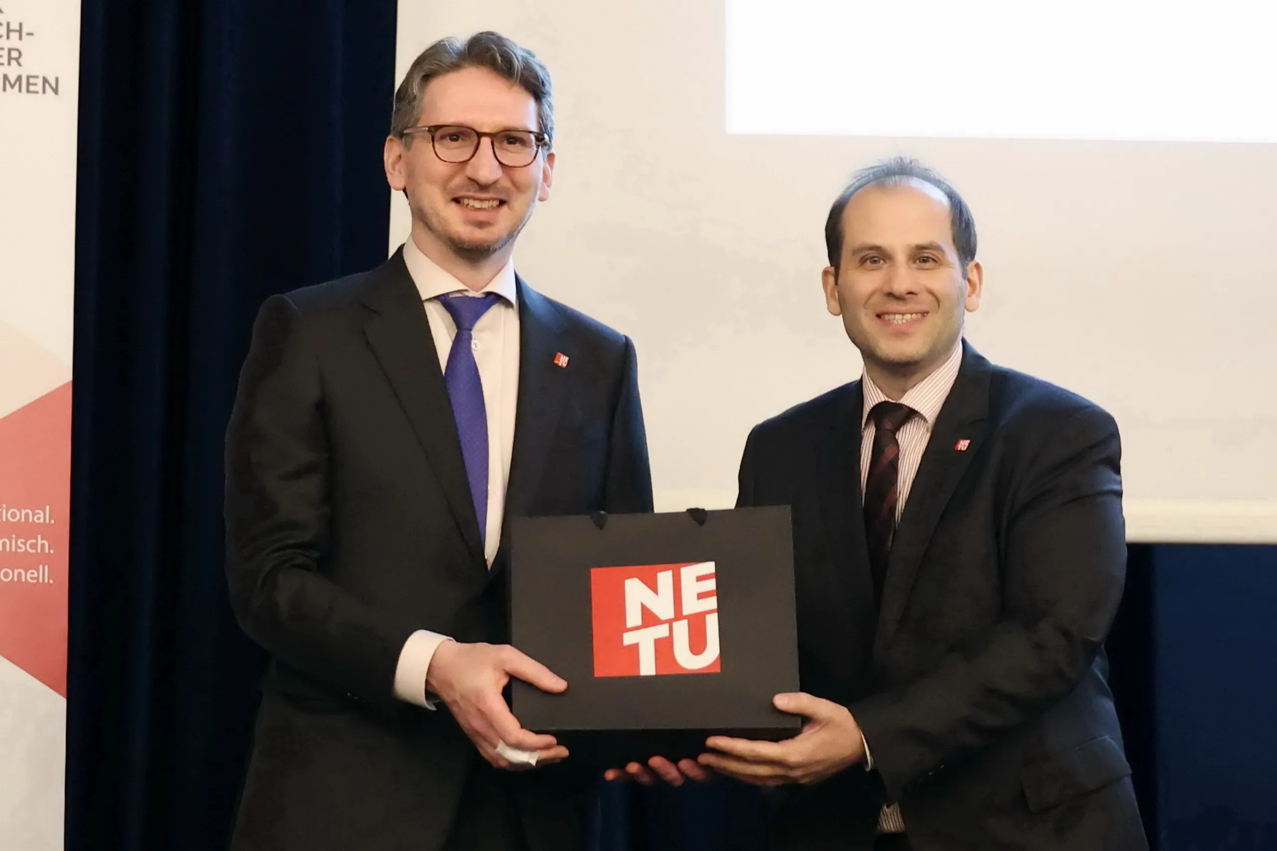 Berlin’de NETU’nun İftar Programı Yoğun Katılımla Gerçekleşti