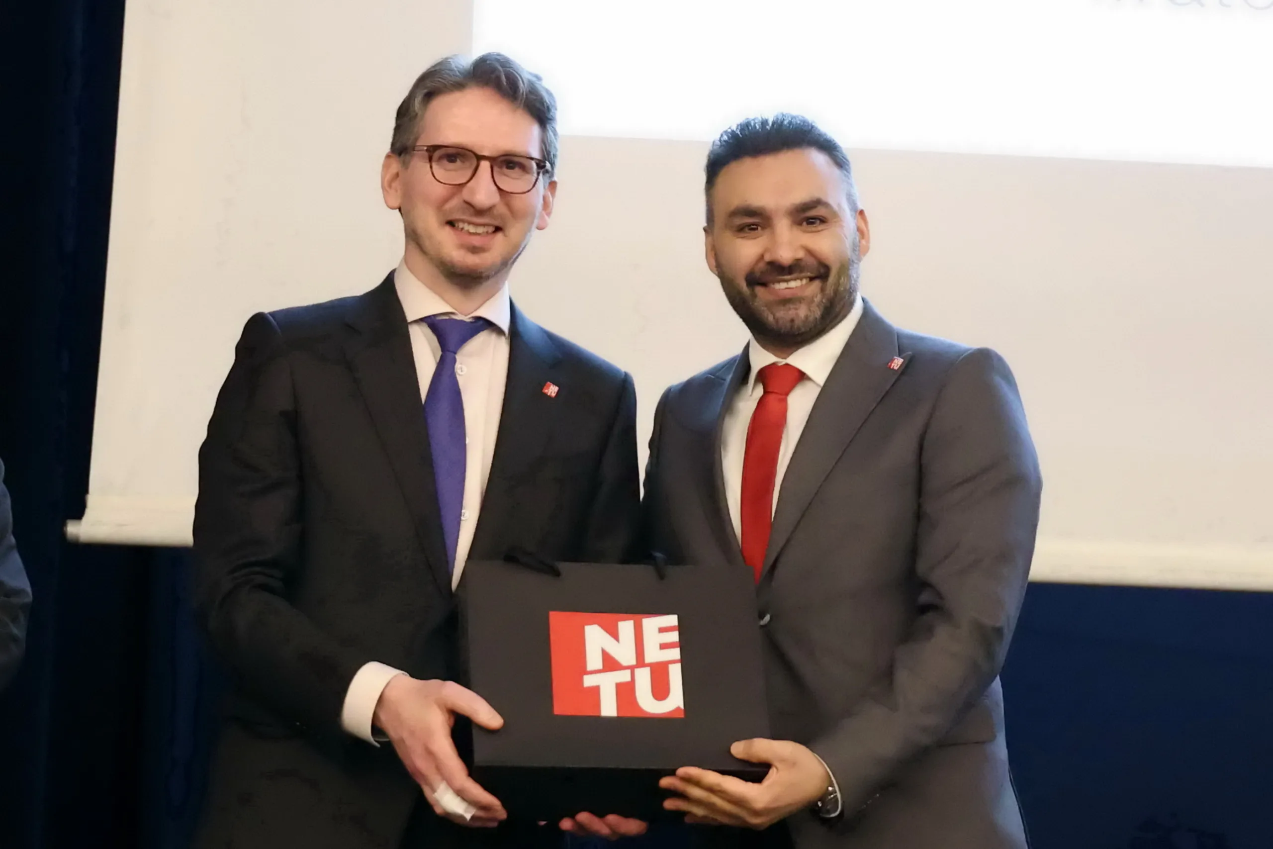 Berlin’de NETU’nun İftar Programı Yoğun Katılımla Gerçekleşti