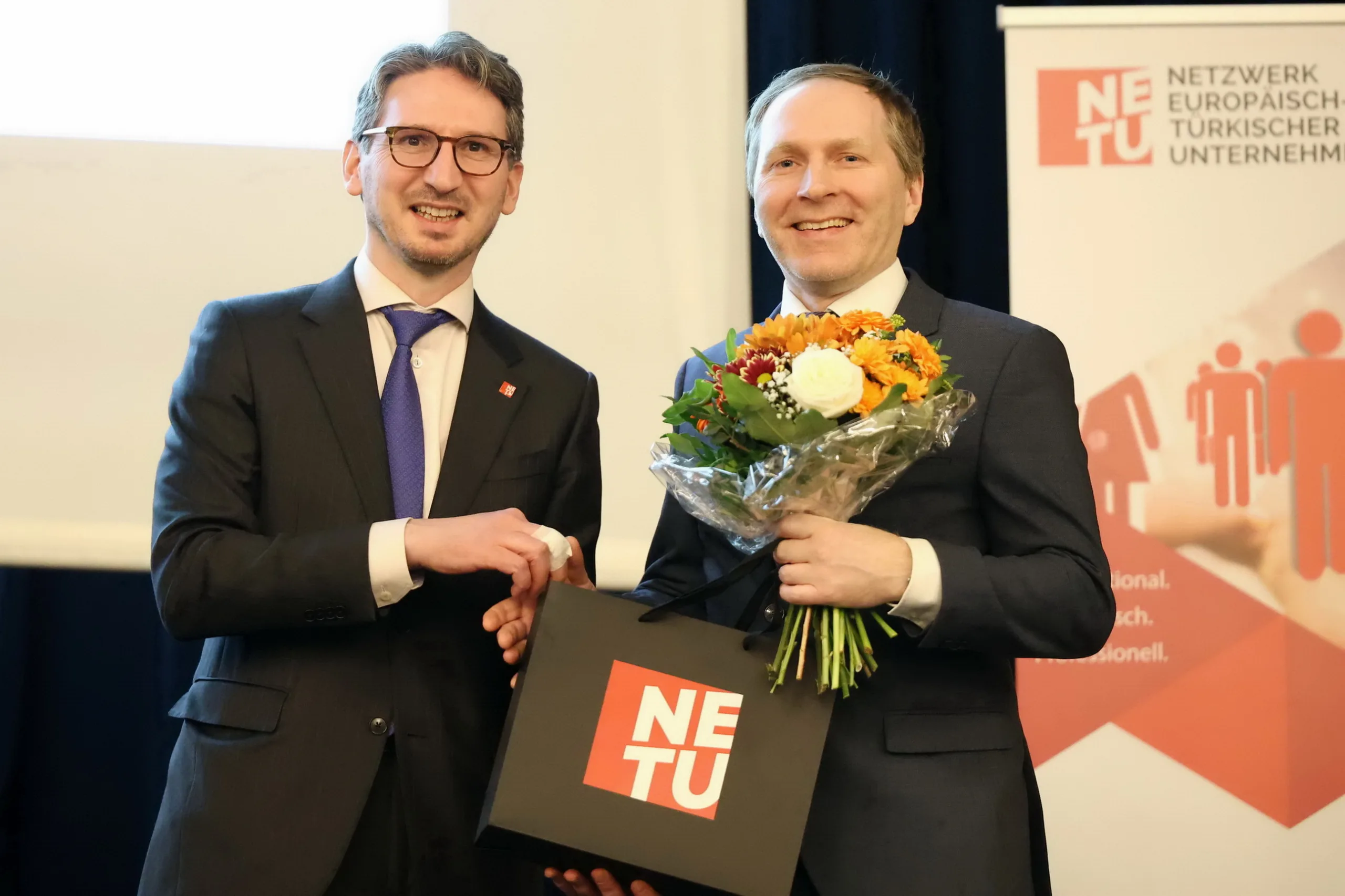 Berlin’de NETU’nun İftar Programı Yoğun Katılımla Gerçekleşti