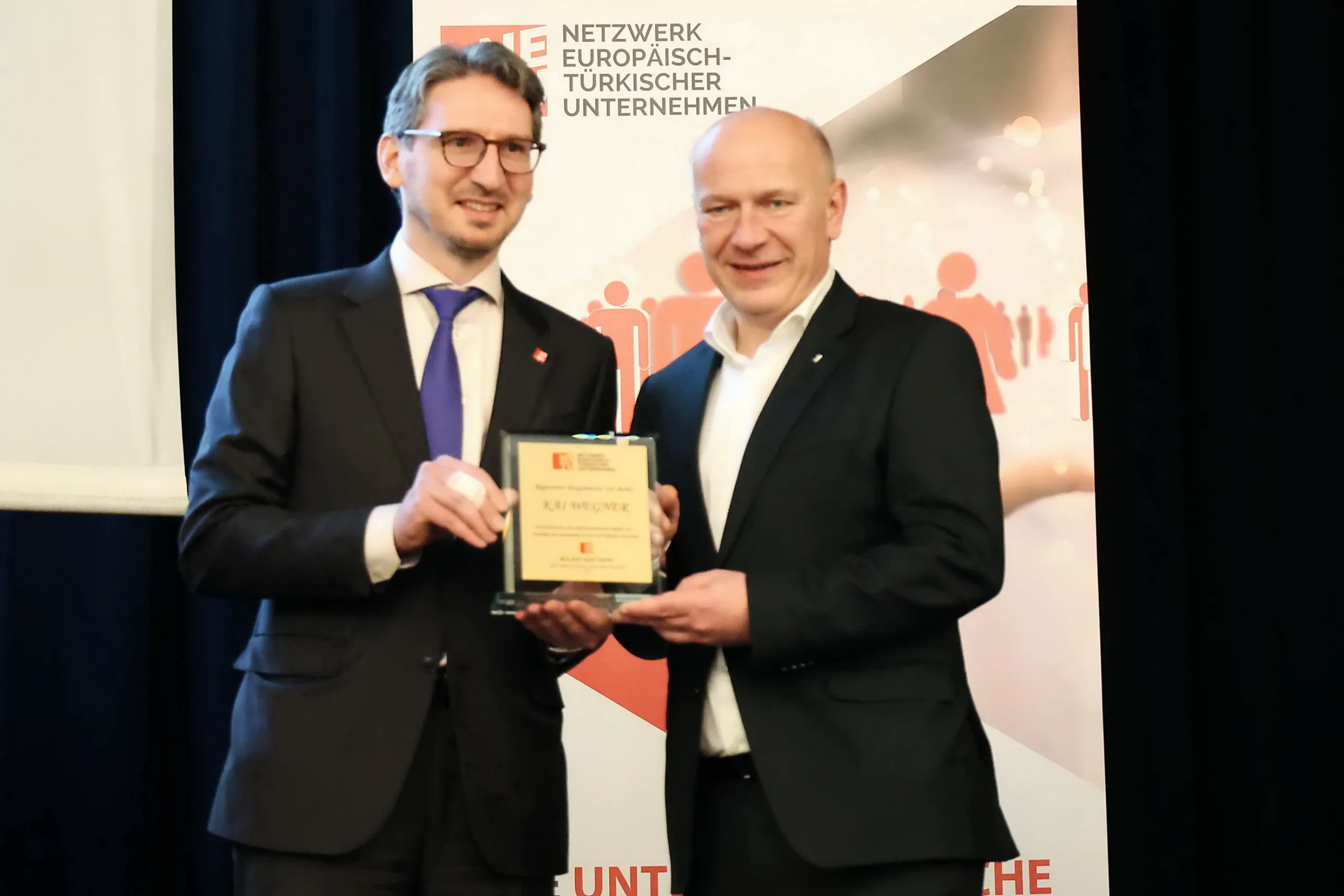 Berlin’de NETU’nun İftar Programı Yoğun Katılımla Gerçekleşti