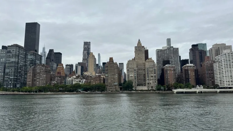 New York Belediye Başkanlığı yarışında eski eyalet valisi Cuomo anketlerde Adams’ın önünde