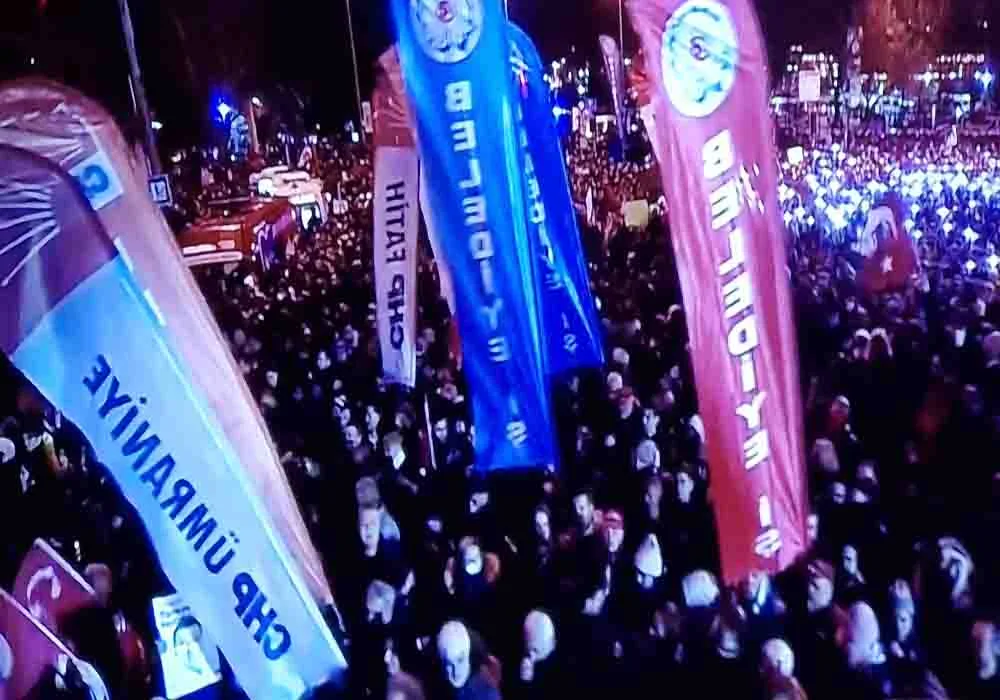 Özgür Özel Saraçhane’de: "Her Şey Onun İçin!"