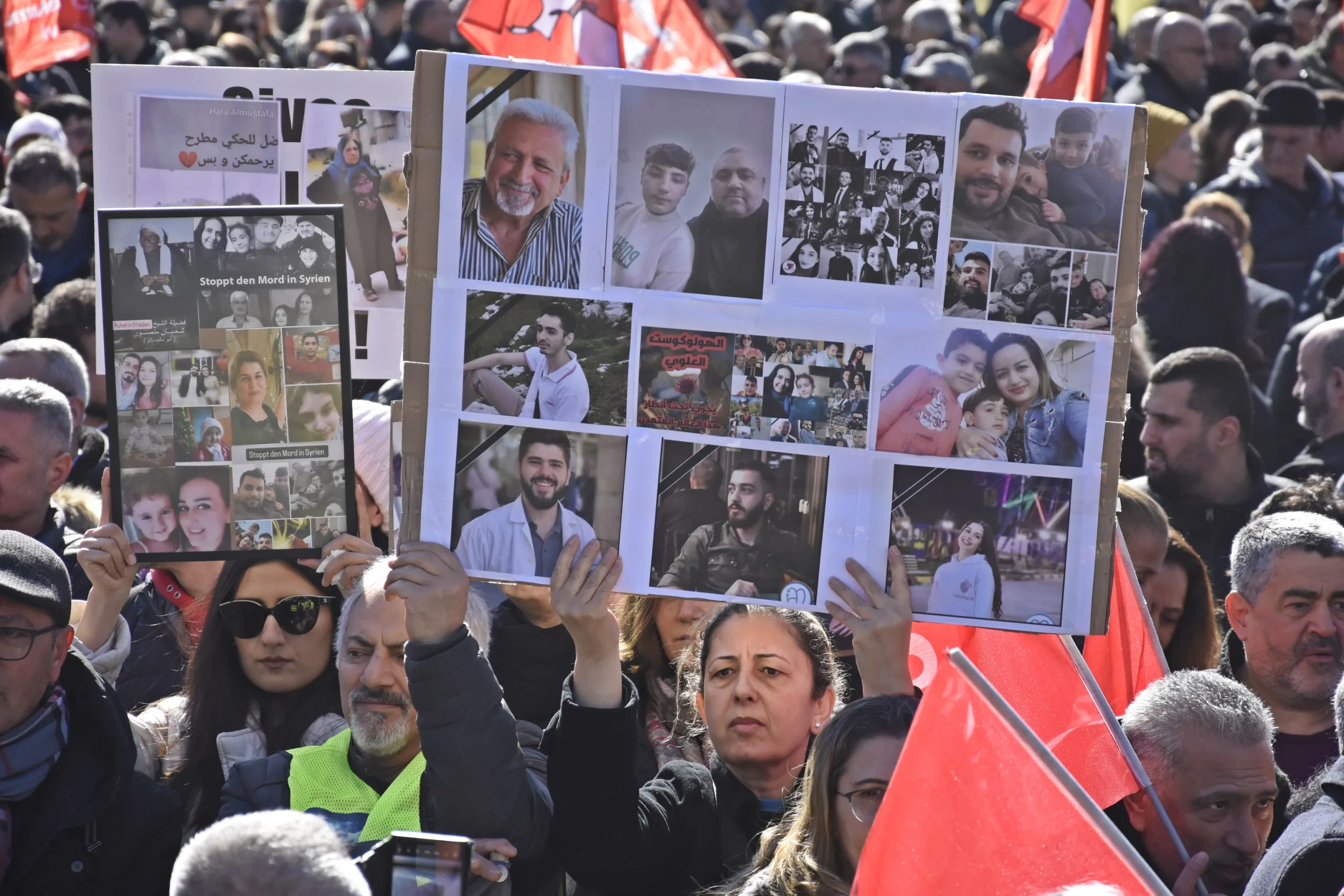 Alevi Katliamlarına Karşı Berlin’de Binler Bir Araya Geldi