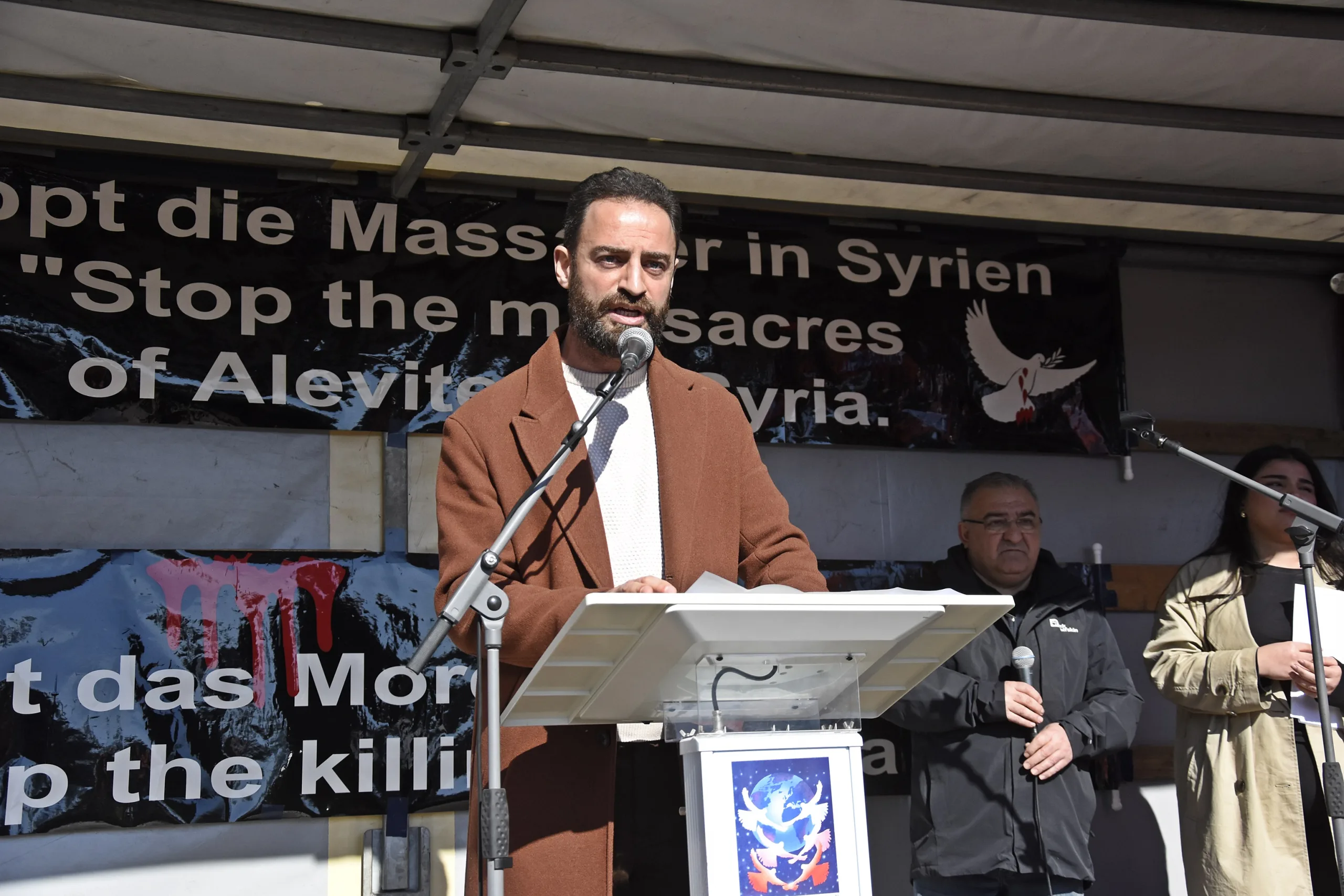 Alevi Katliamlarına Karşı Berlin’de Binler Bir Araya Geldi