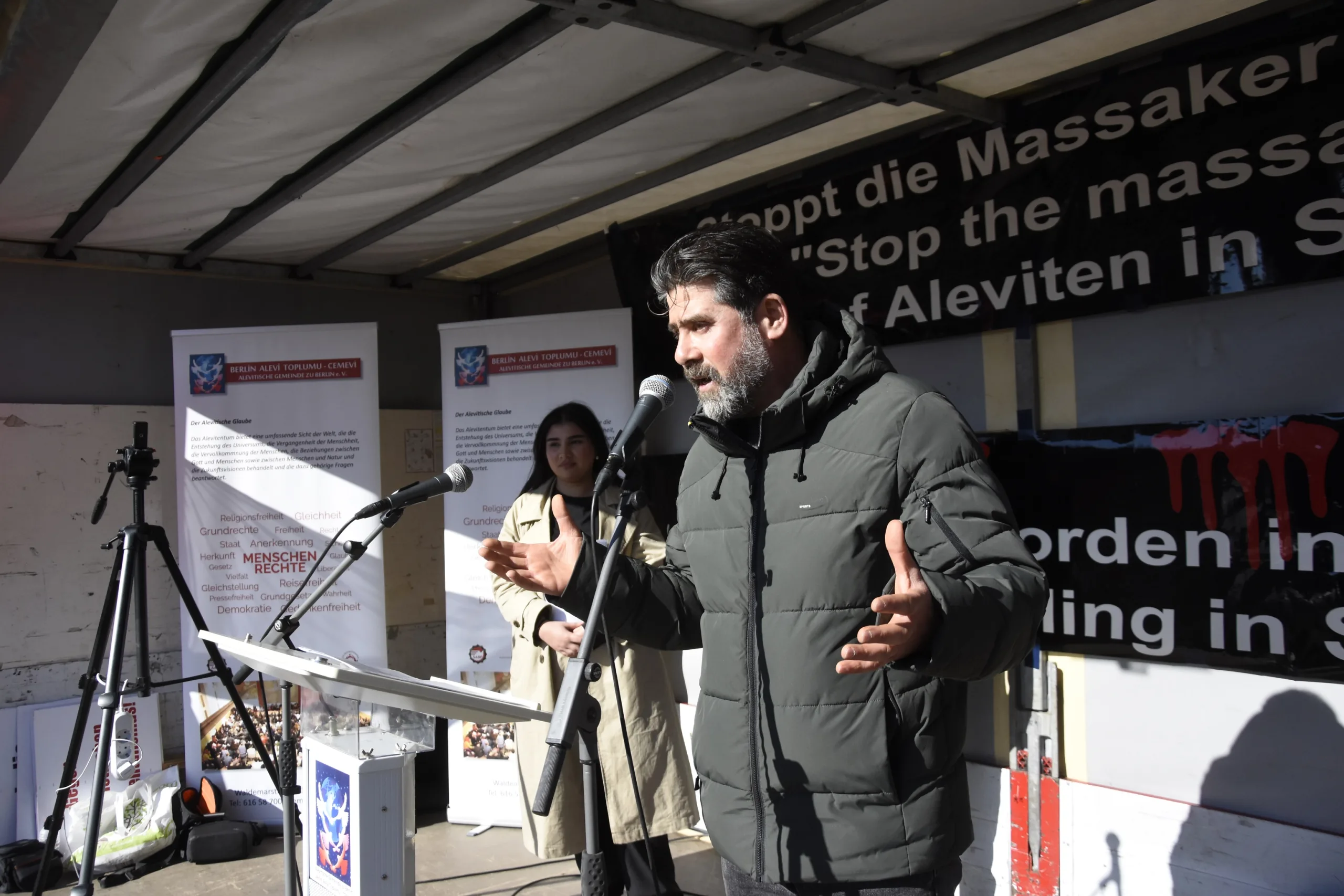 Alevi Katliamlarına Karşı Berlin’de Binler Bir Araya Geldi