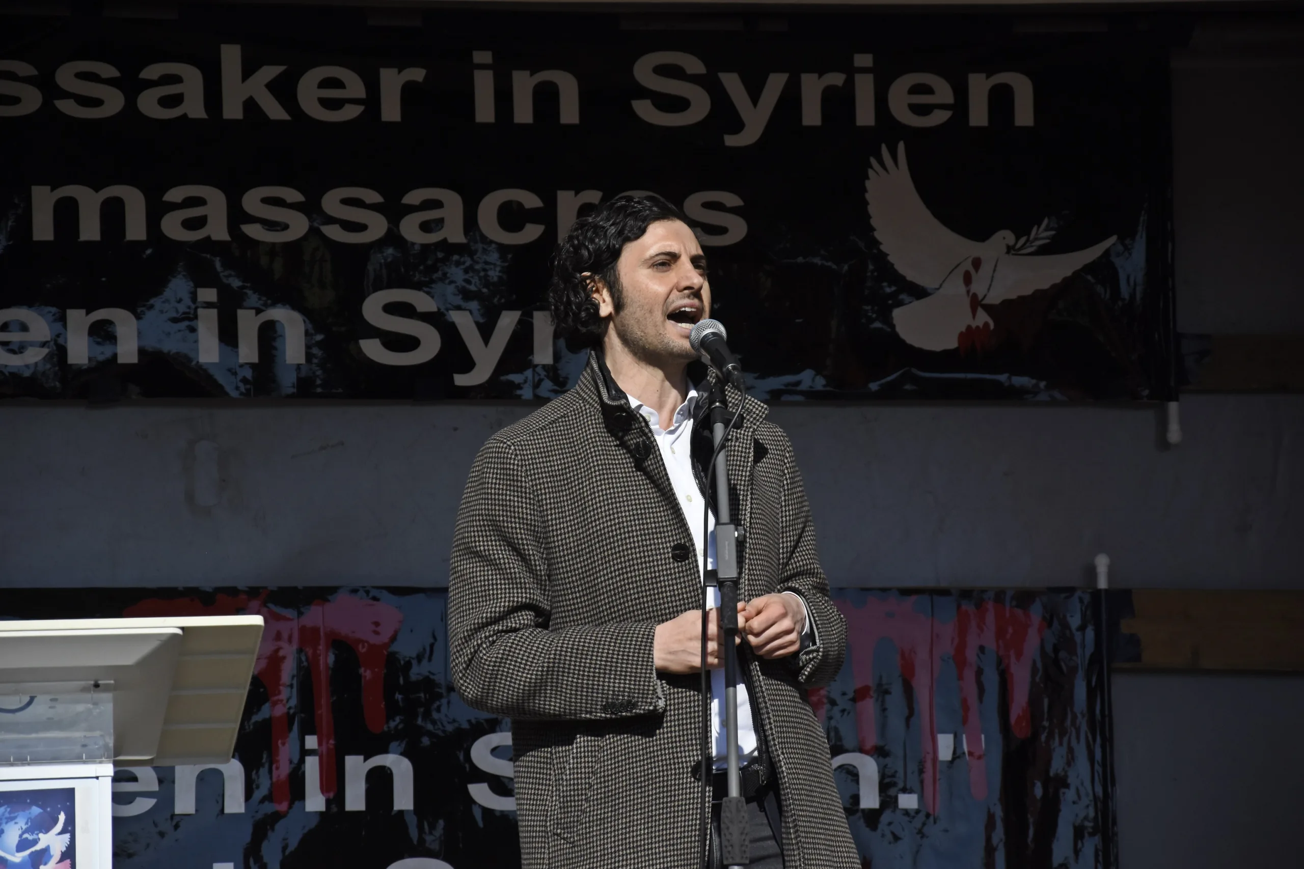 Alevi Katliamlarına Karşı Berlin’de Binler Bir Araya Geldi