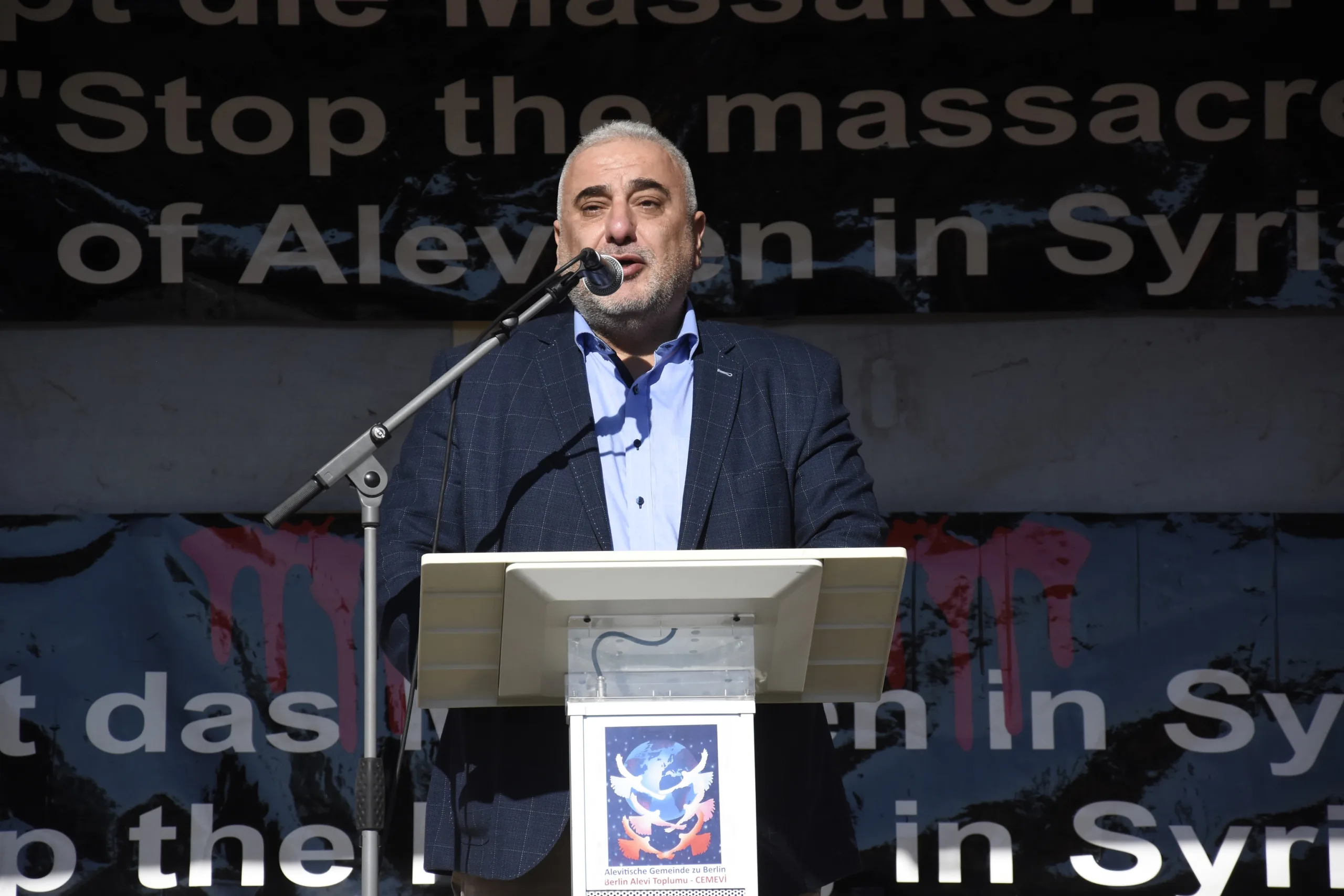 Alevi Katliamlarına Karşı Berlin’de Binler Bir Araya Geldi