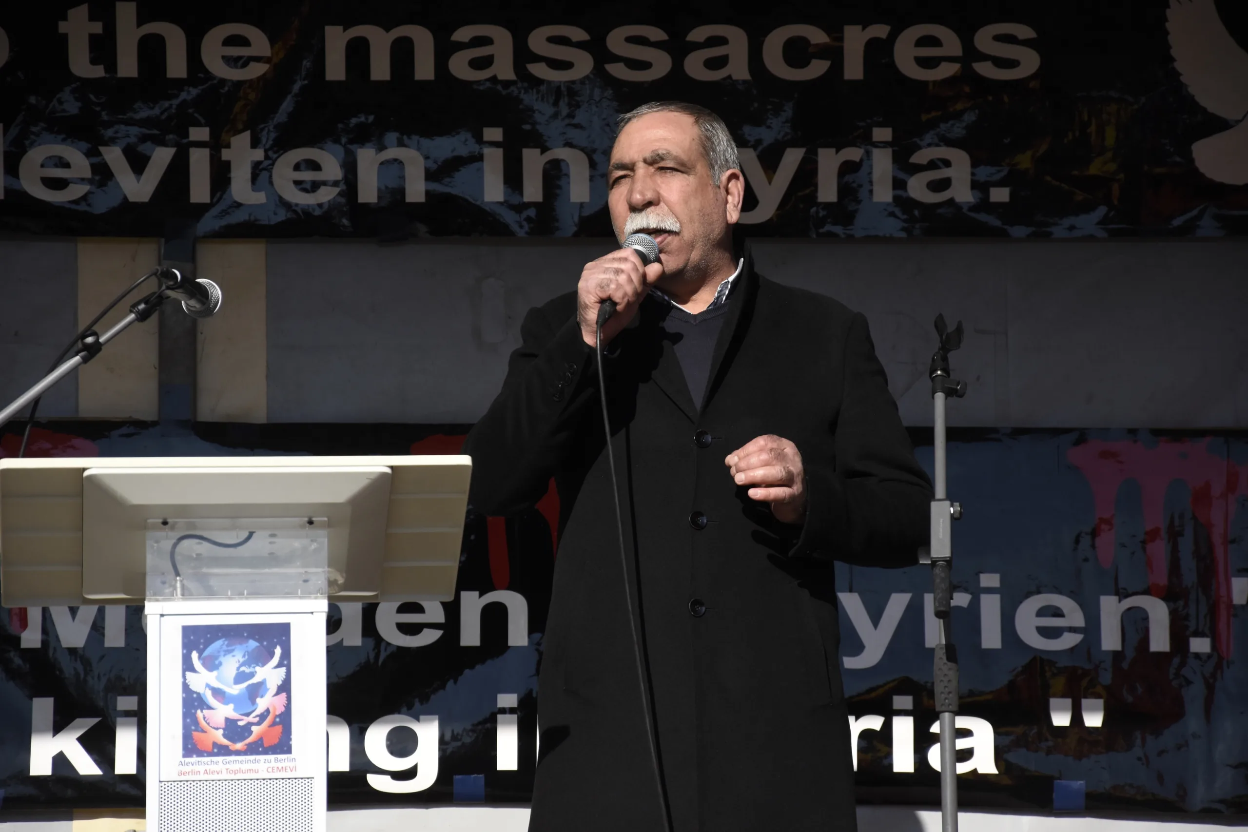 Alevi Katliamlarına Karşı Berlin’de Binler Bir Araya Geldi