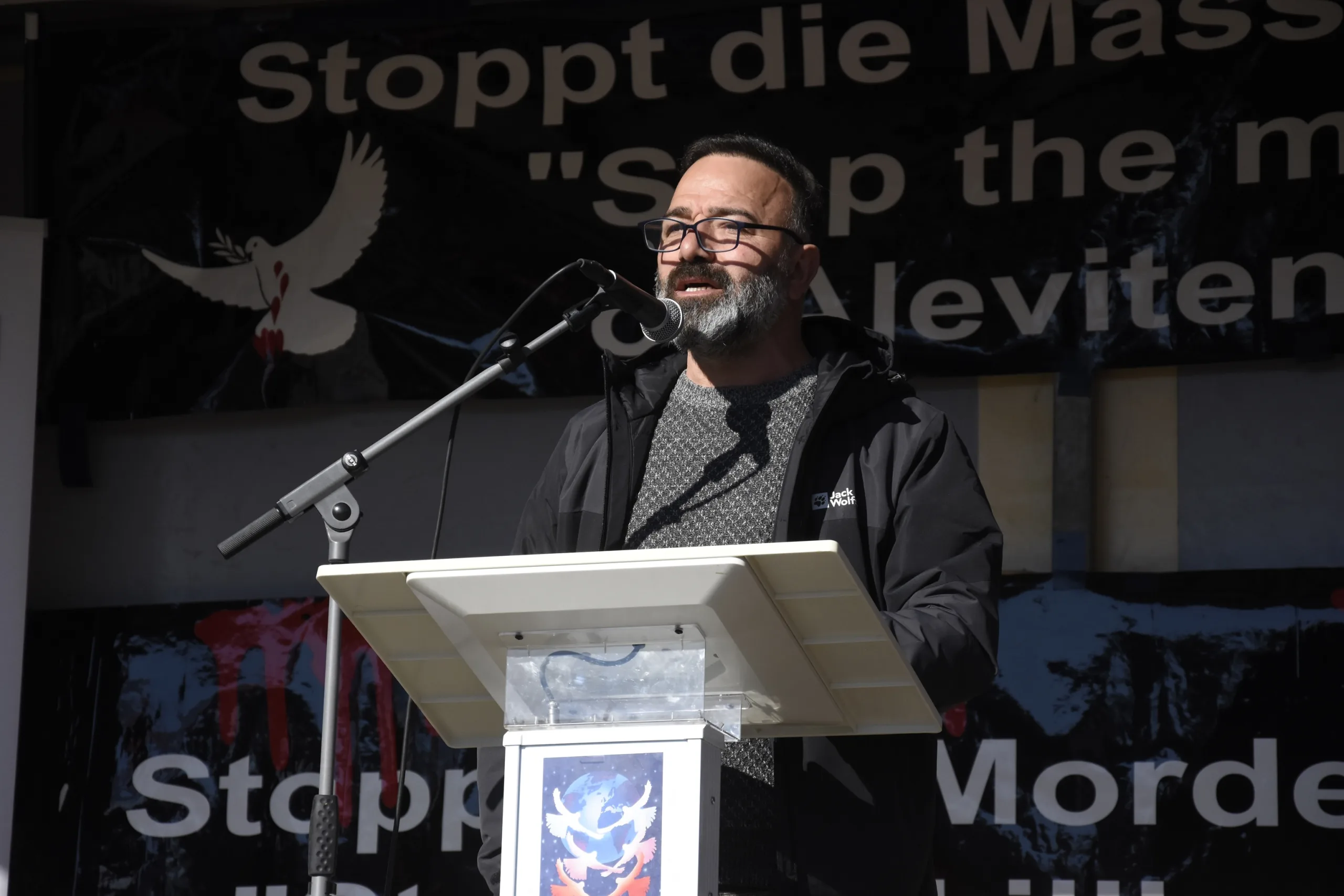 Alevi Katliamlarına Karşı Berlin’de Binler Bir Araya Geldi