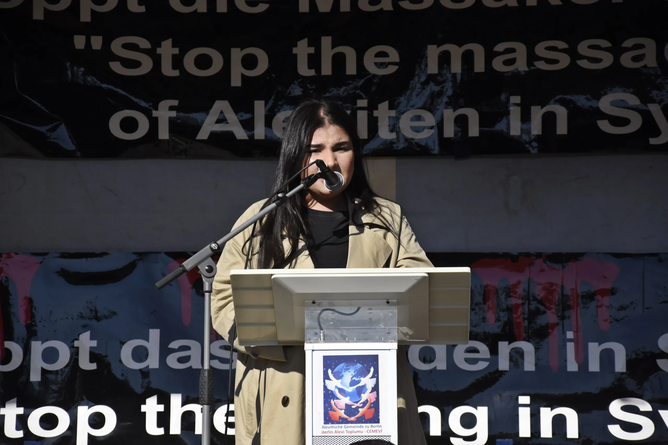 Alevi Katliamlarına Karşı Berlin’de Binler Bir Araya Geldi