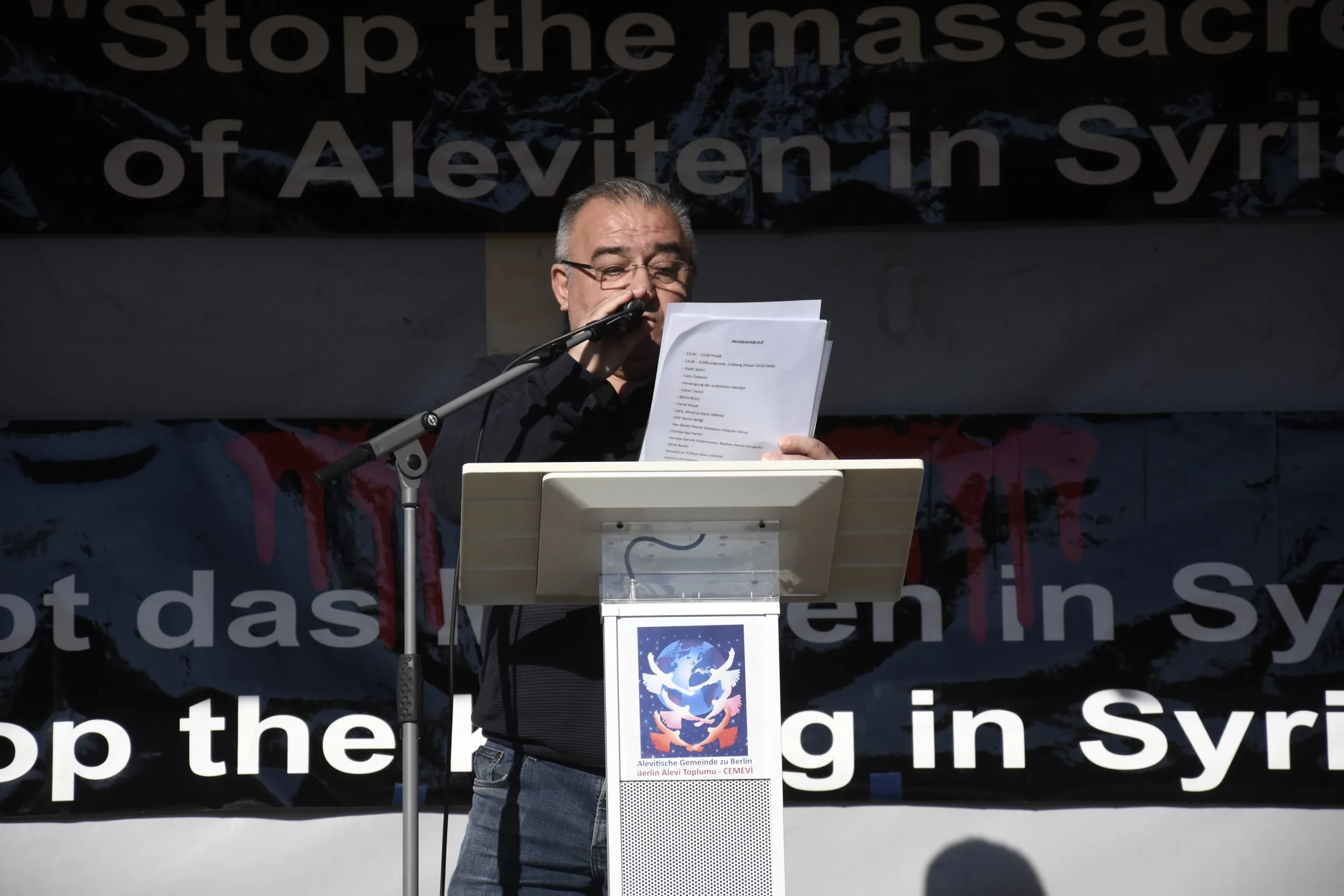 Alevi Katliamlarına Karşı Berlin’de Binler Bir Araya Geldi