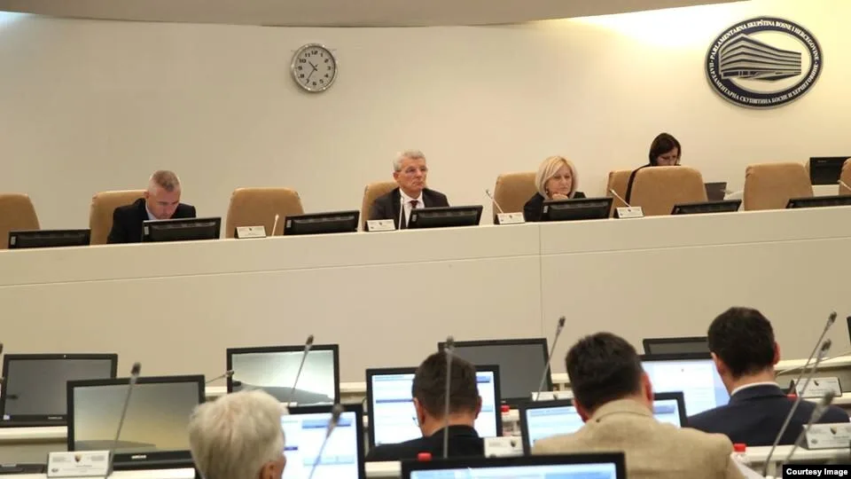 Bosna’da anayasa krizi