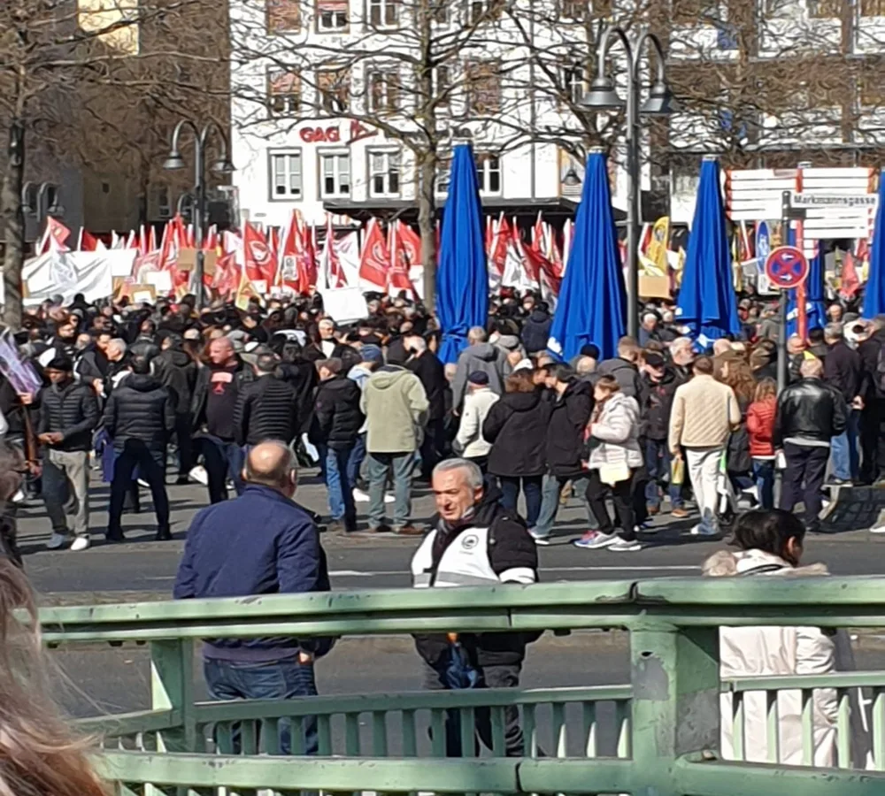 Suriye'deki Alevi Soykırımına Dur Demek İçin Köln'de Büyük Miting