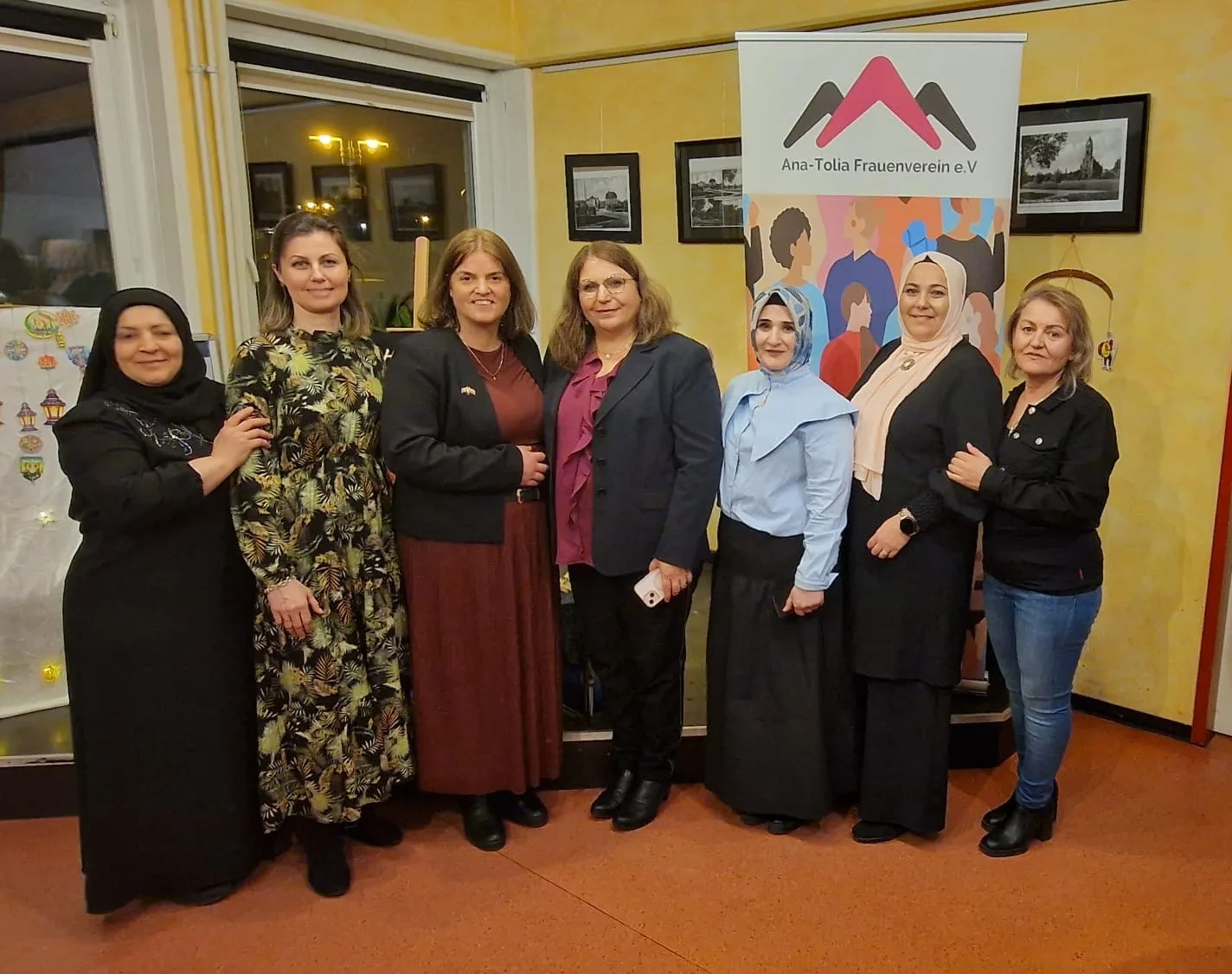 Ana-Tolia Kadınlar Derneği’nden Geniş Katılımlı İftar Yemeği