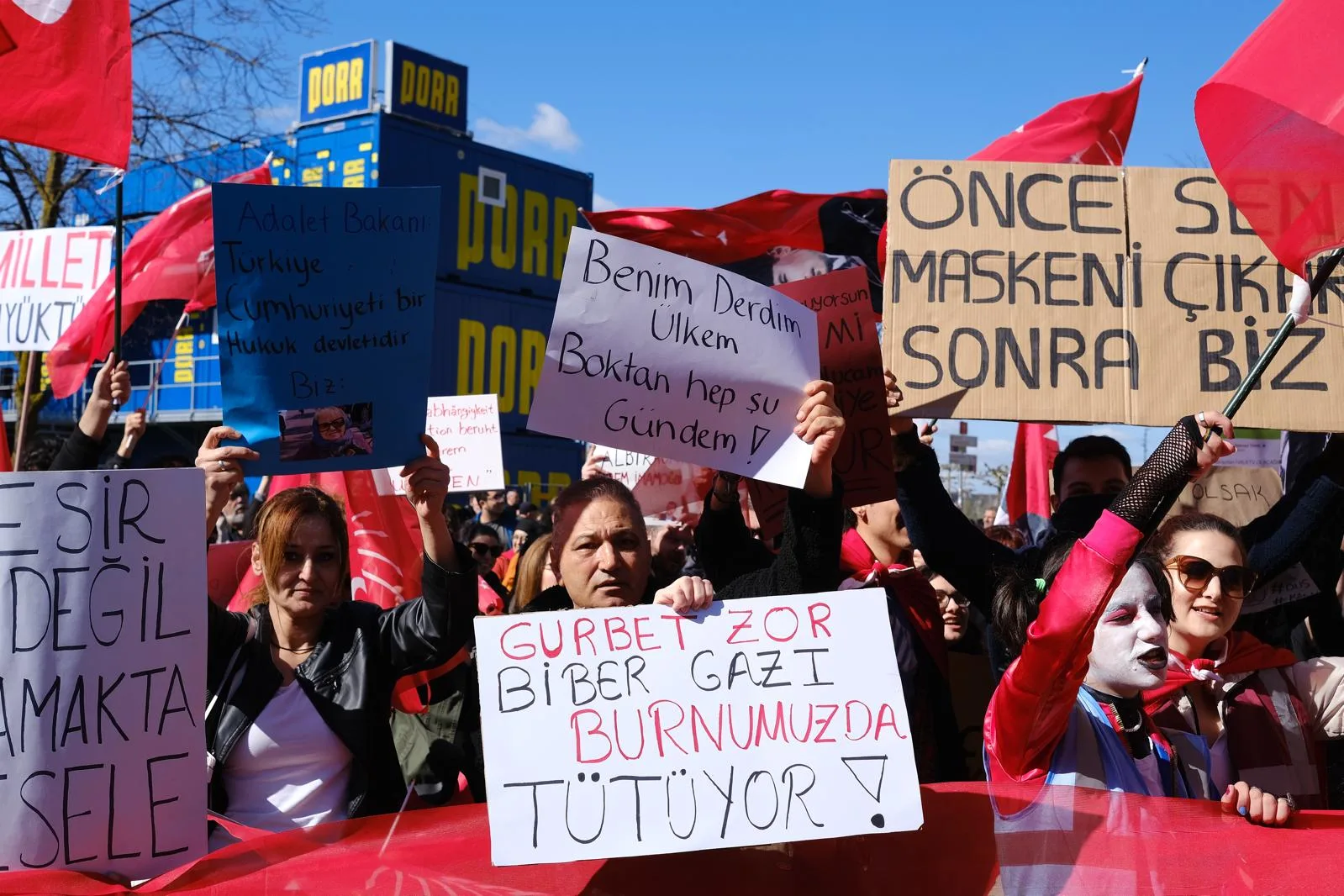 CHP Düsseldorf İmamoğlu'na Özgürlük Mitingi