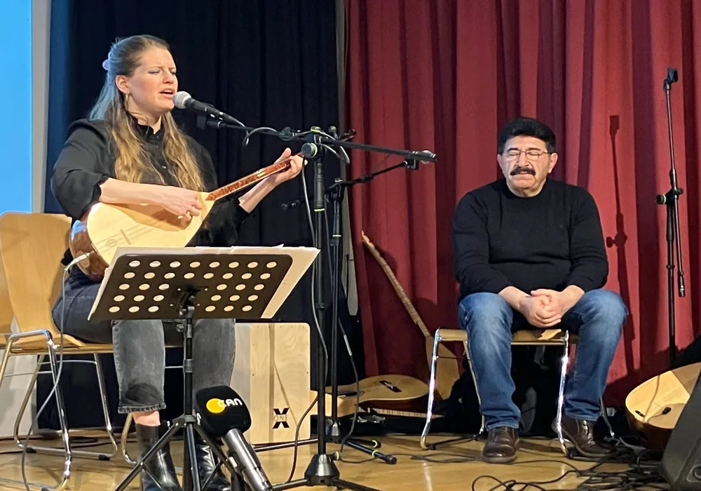 Duisburg’ta Unutulmaz Müzikal Gece