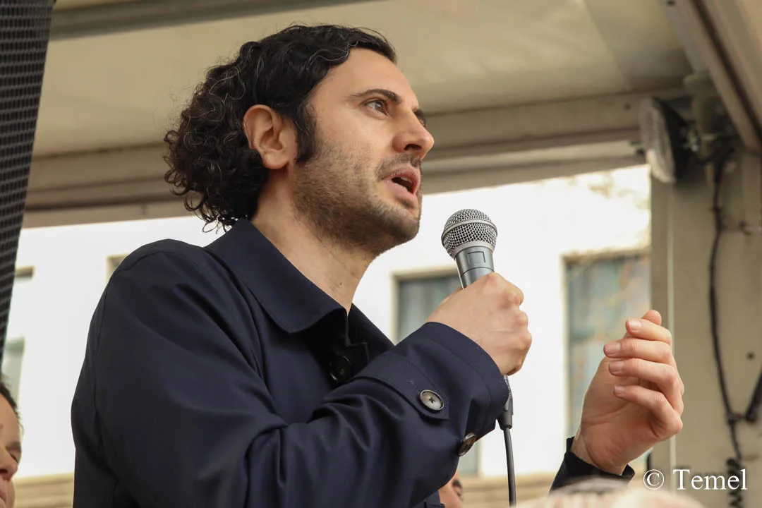 Berlin’de On Binler Özgür Türkiye İçin Yürüdü