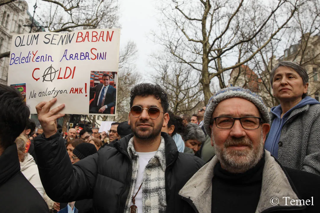 Berlin’de On Binler Özgür Türkiye İçin Yürüdü