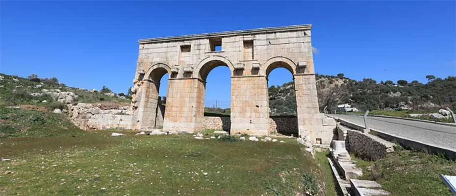 Patara'nın simgesi kent kapısından yüzyıllar sonra yeniden su akacak