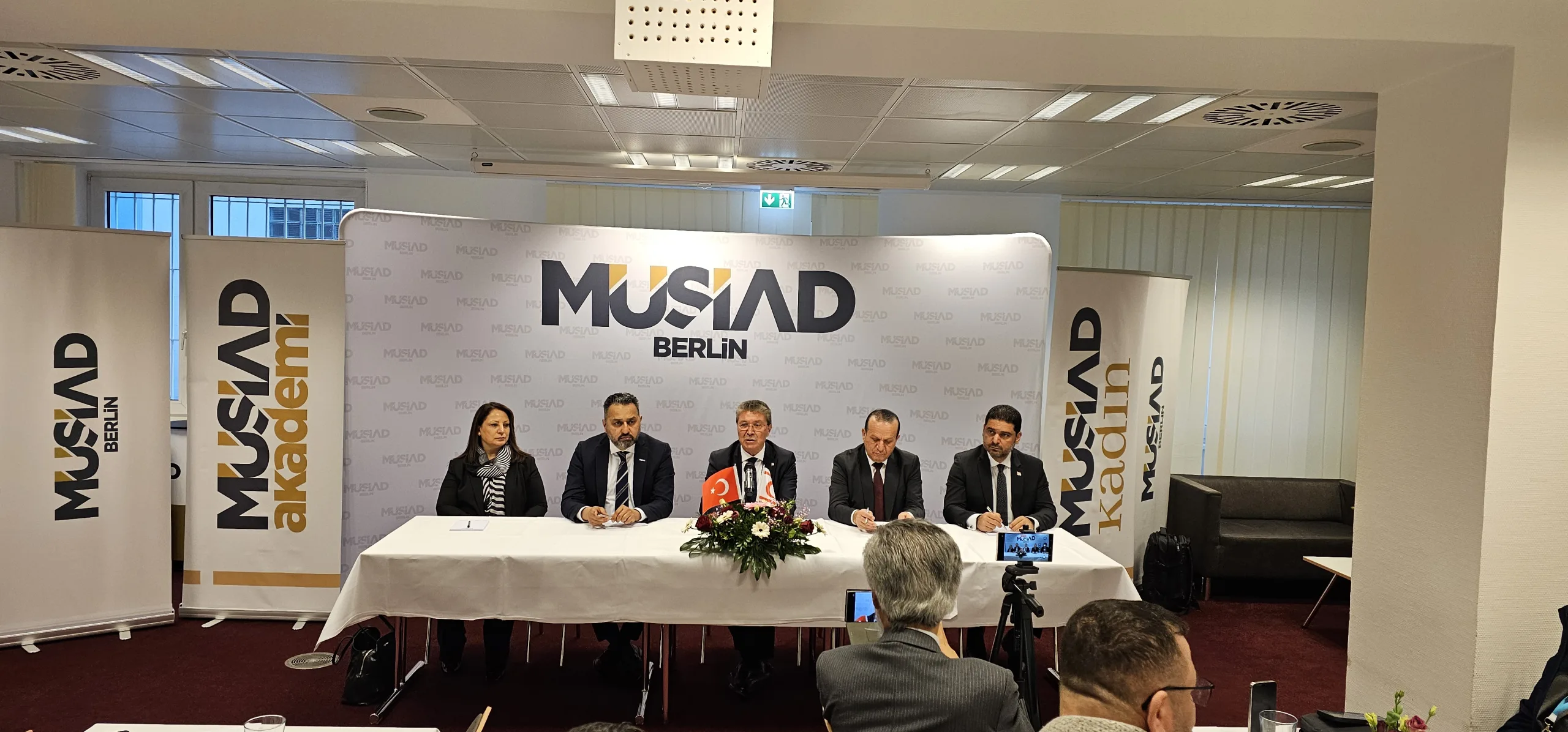 MÜSİAD Berlin, KKTC Heyetini Ağırladı