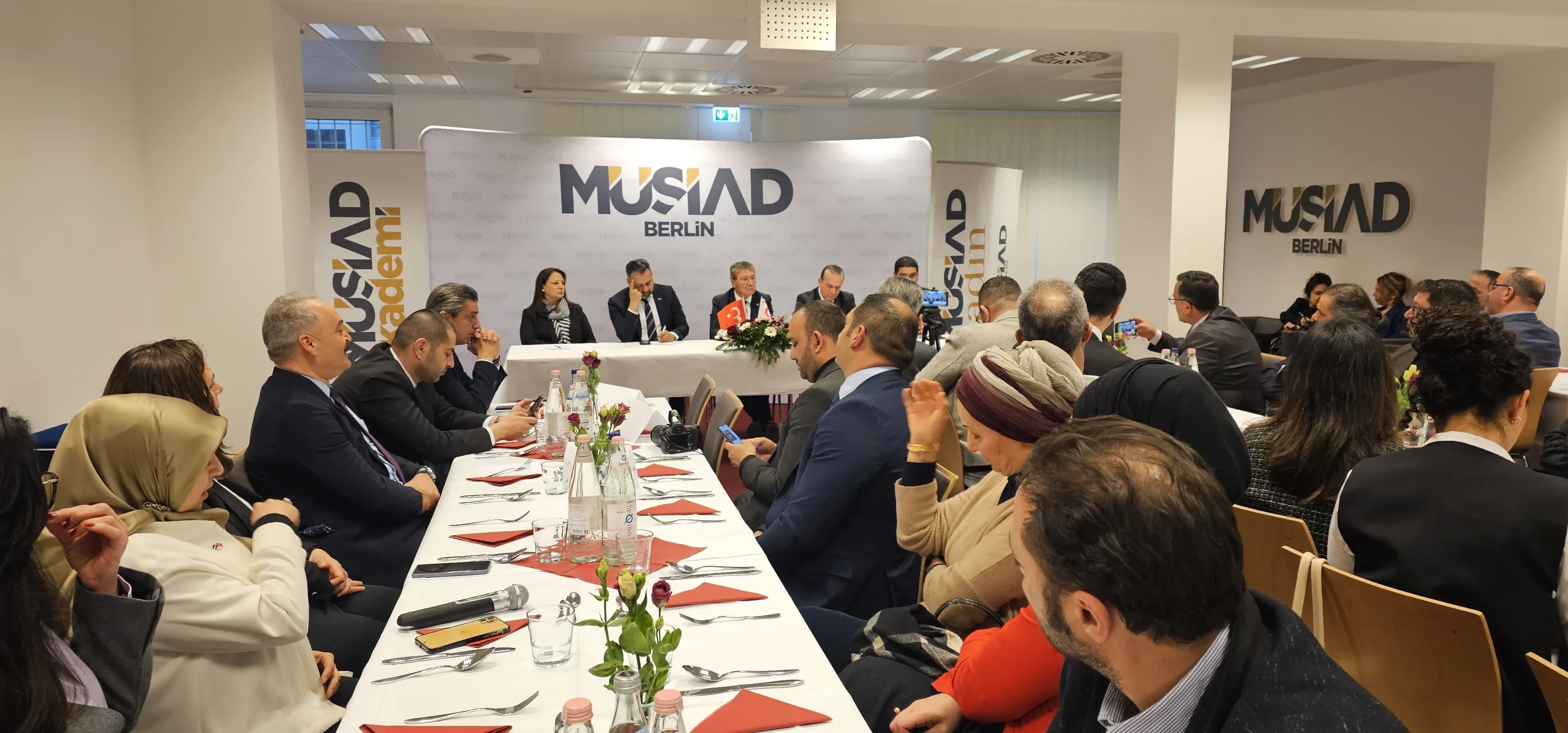 MÜSİAD Berlin, KKTC Heyetini Ağırladı