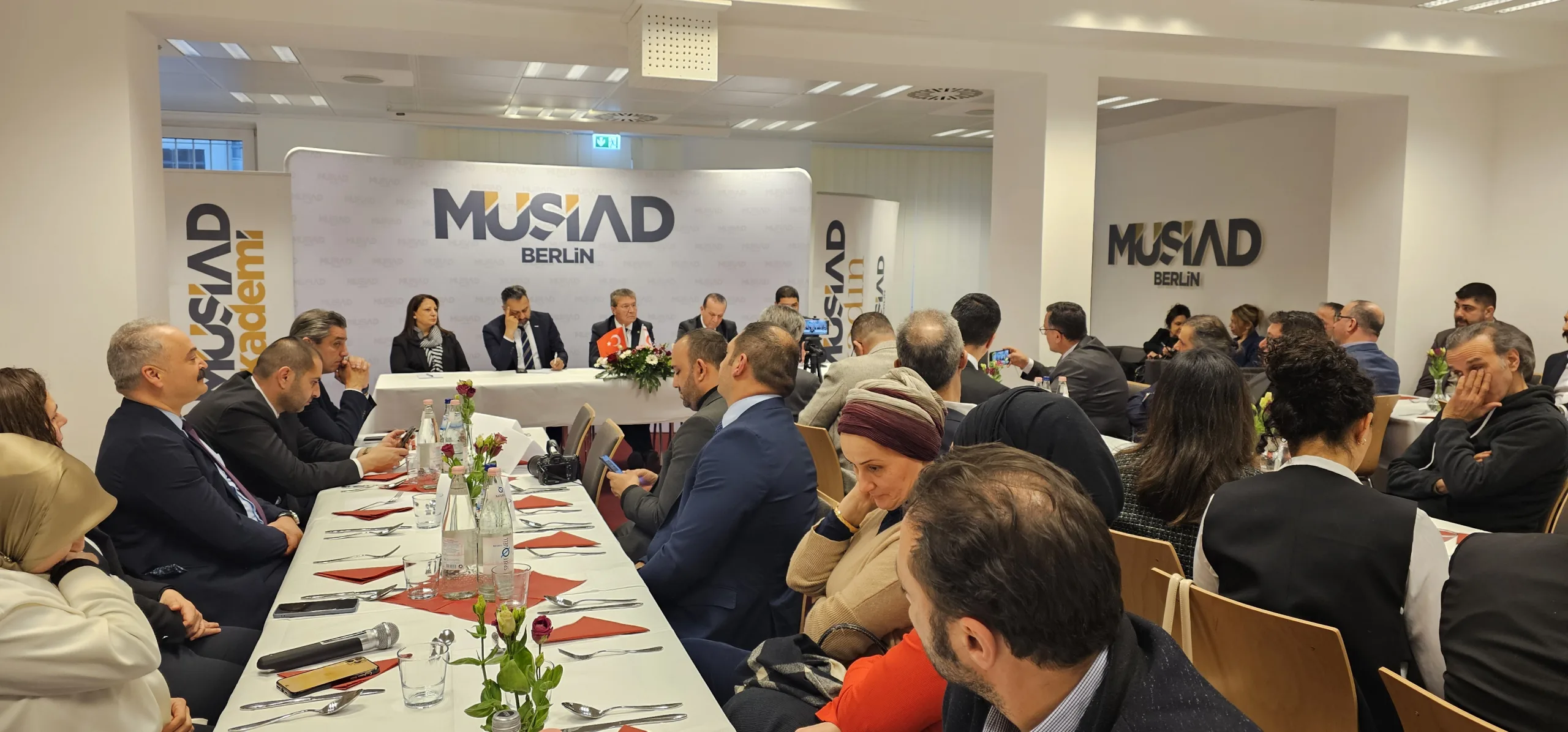 MÜSİAD Berlin, KKTC Heyetini Ağırladı