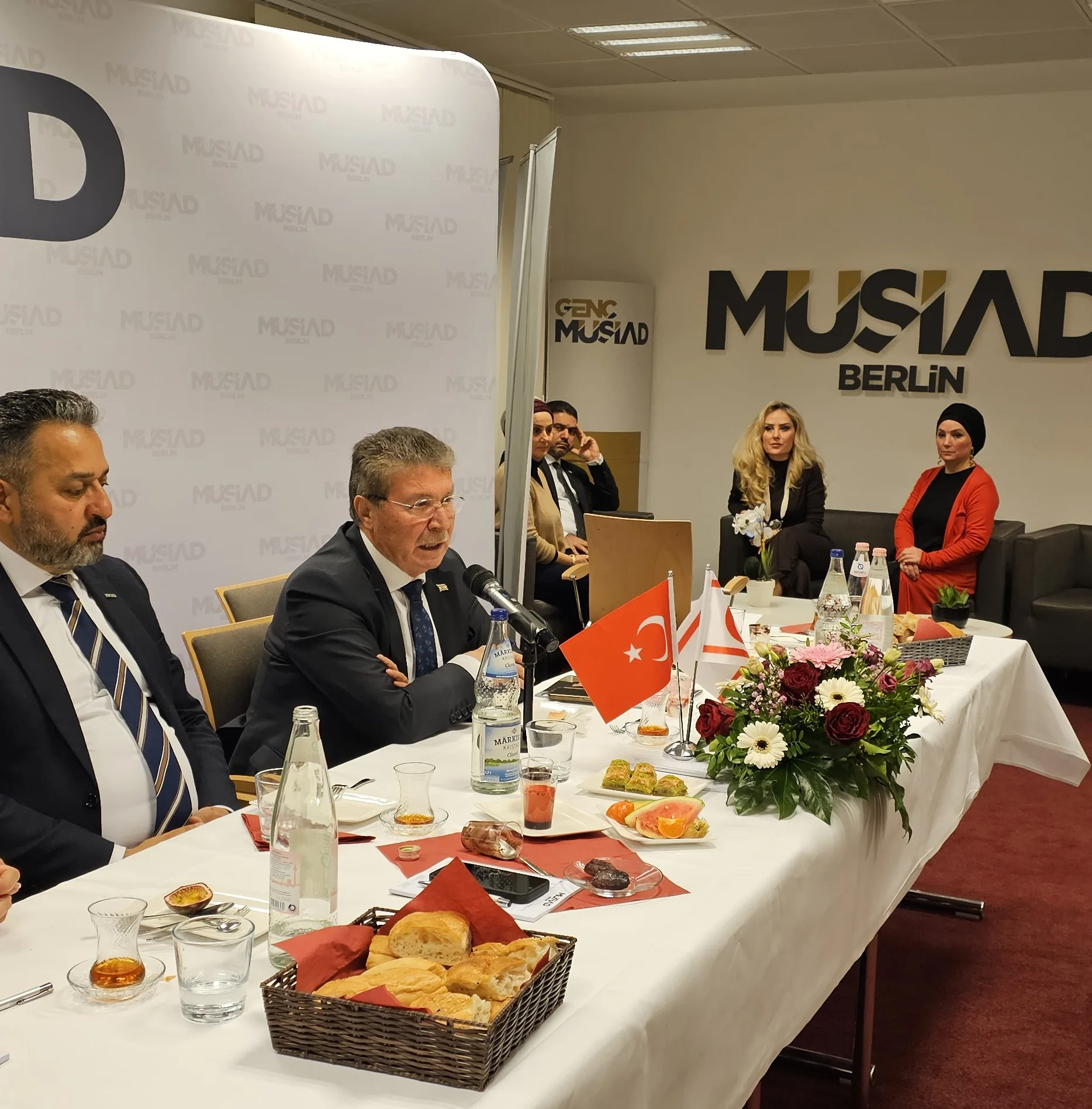 MÜSİAD Berlin, KKTC Heyetini Ağırladı