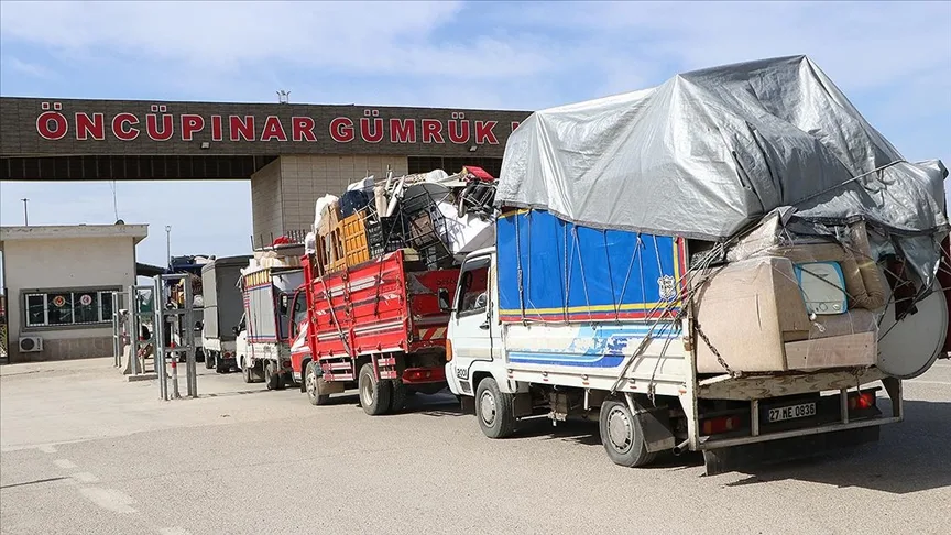 Suriyeliler bayramı ülkelerinde kutlayacak olmanın mutluluğunu yaşıyor