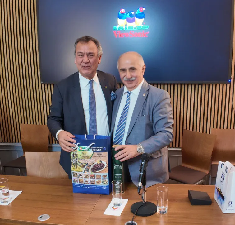 TDU, Berlin’de Türkiye’den Üst Düzey Heyeti Ağırladı
