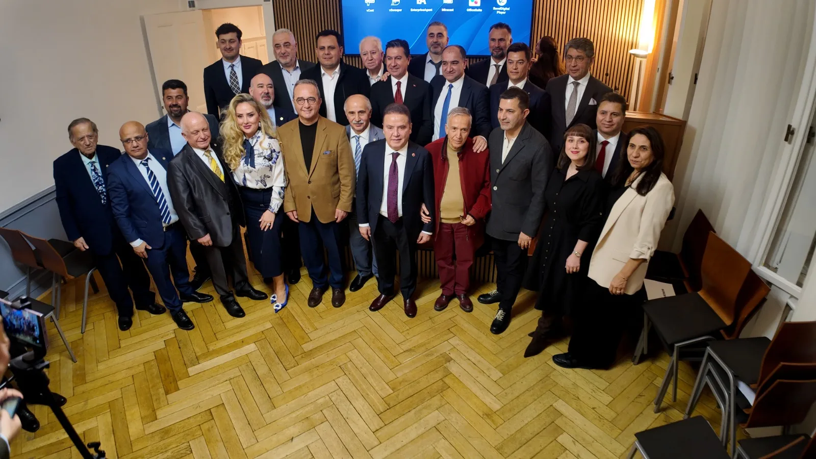 TDU, Berlin’de Türkiye’den Üst Düzey Heyeti Ağırladı