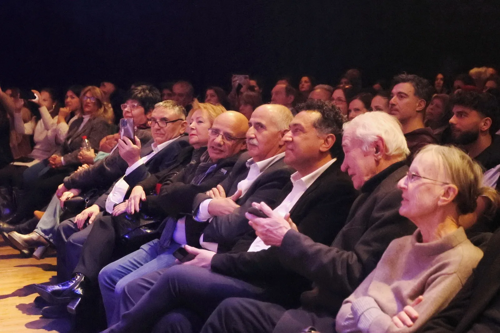 Berlin’de Türk Halk Oyunları Şöleni: “7’den 70’e El Ele” Gecesi Büyük İlgi Gördü!