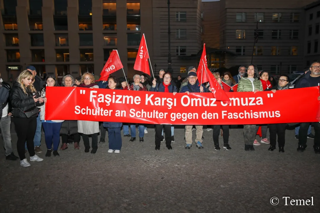 HDB’den CHP Berlin Örgütlerine Eleştiri: Demokrasi İçin Birlik Çağrısı