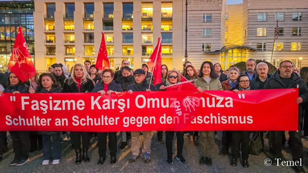 HDB’den CHP Berlin Örgütlerine Eleştiri: Demokrasi İçin Birlik Çağrısı