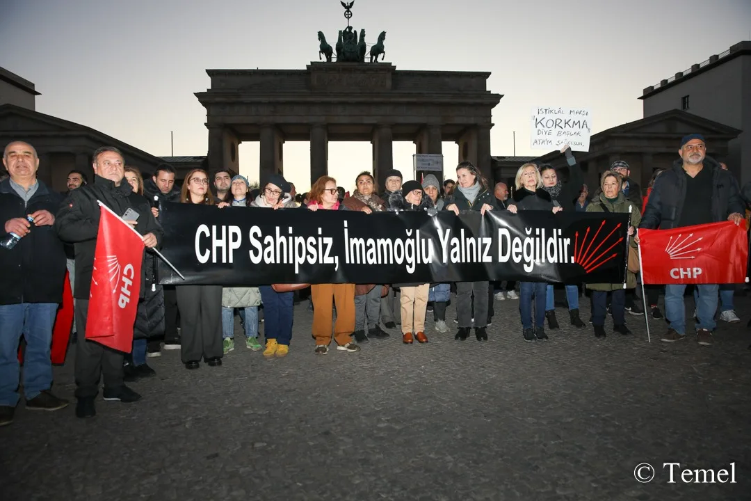 HDB’den CHP Berlin Örgütlerine Eleştiri: Demokrasi İçin Birlik Çağrısı
