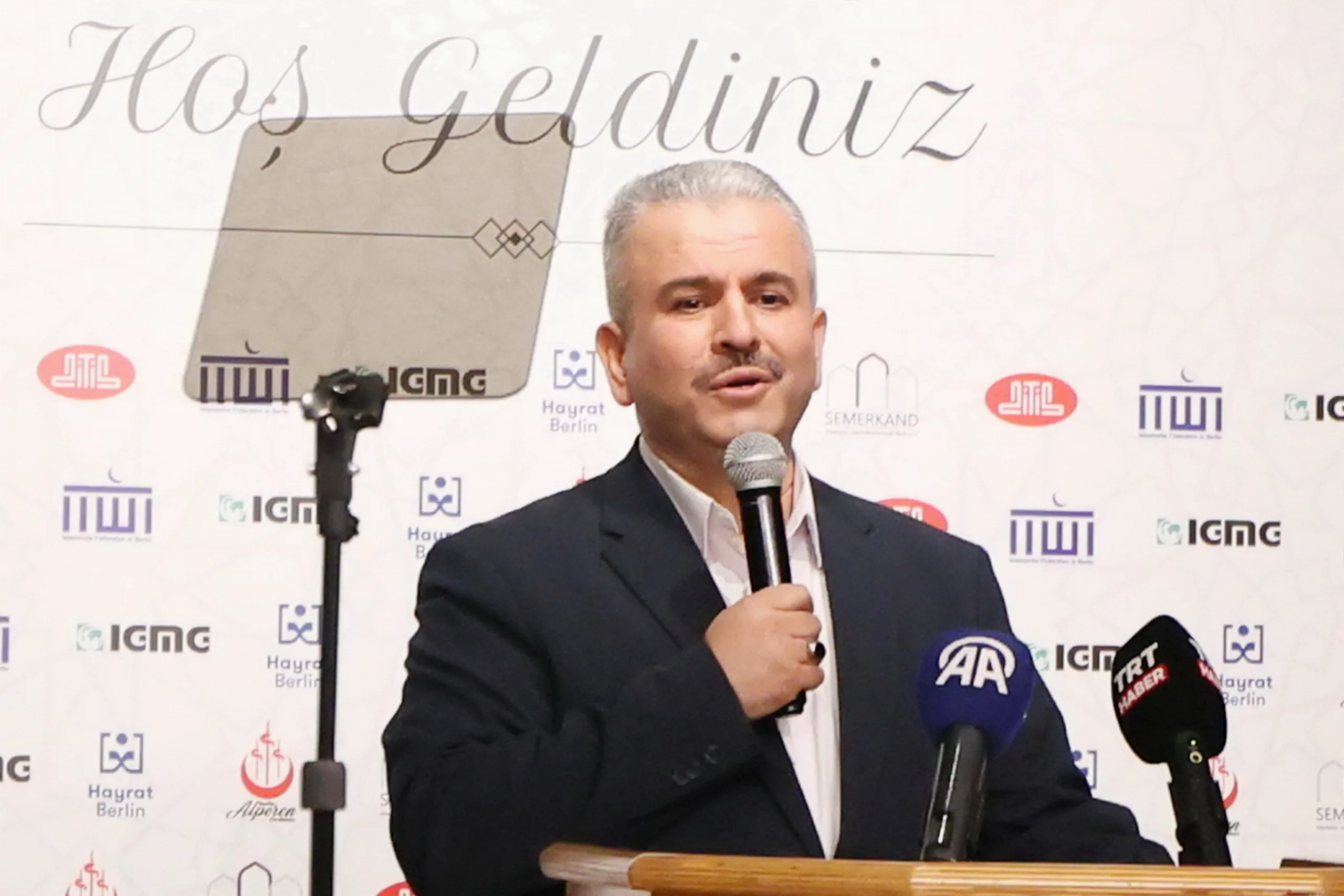 Bakan Ersoy Berlin'de iftar programına katıldı
