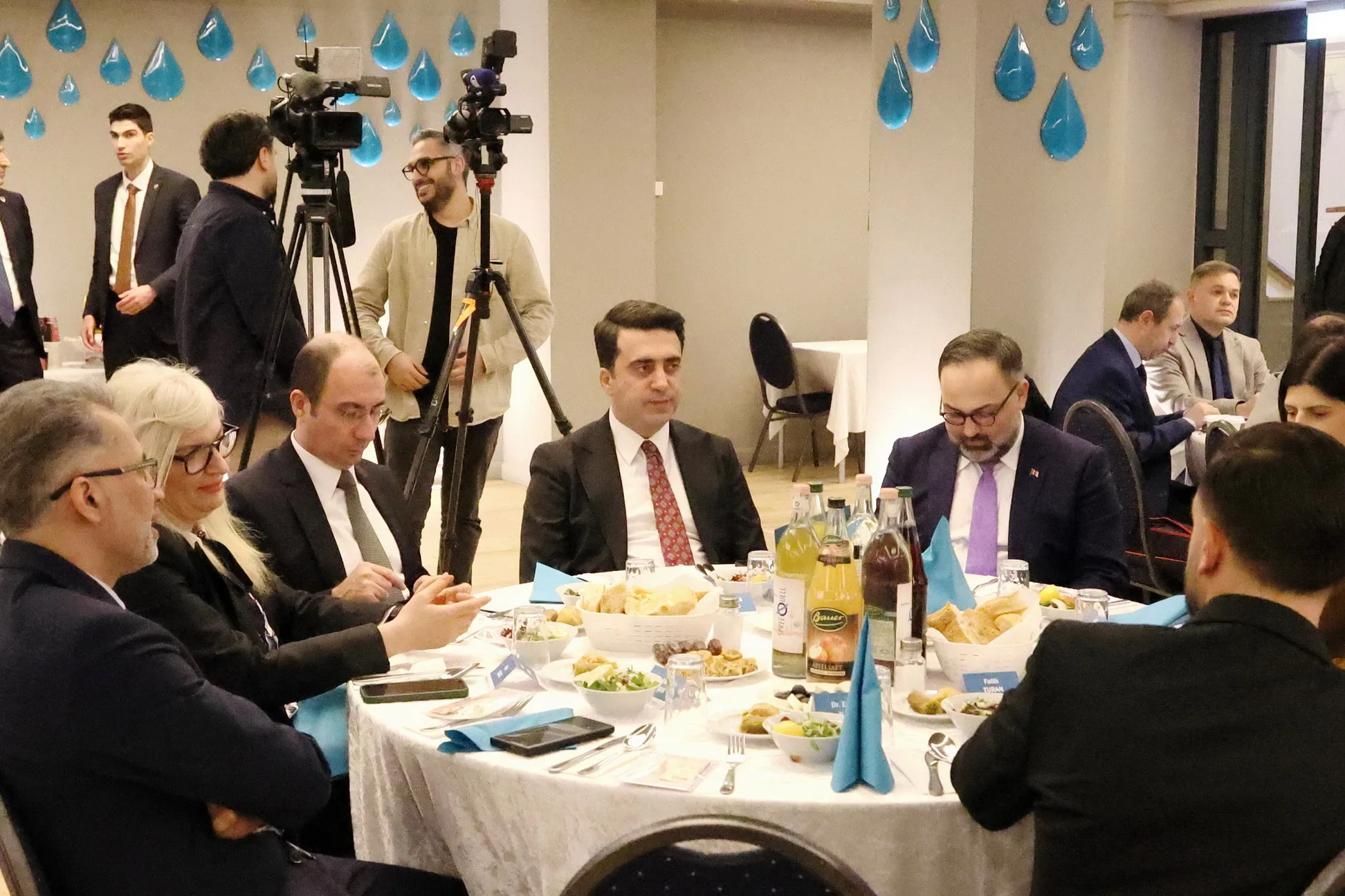 Bakan Ersoy Berlin'de iftar programına katıldı