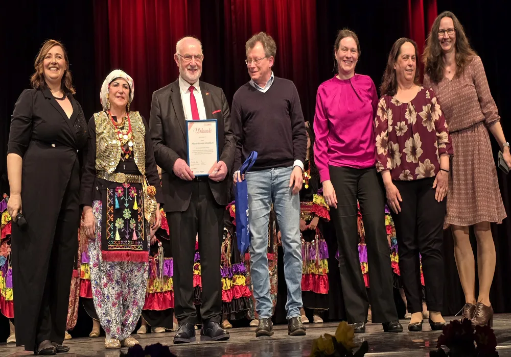 Nürnberg'de Folklor ve Dostluk Rüzgarı Esti