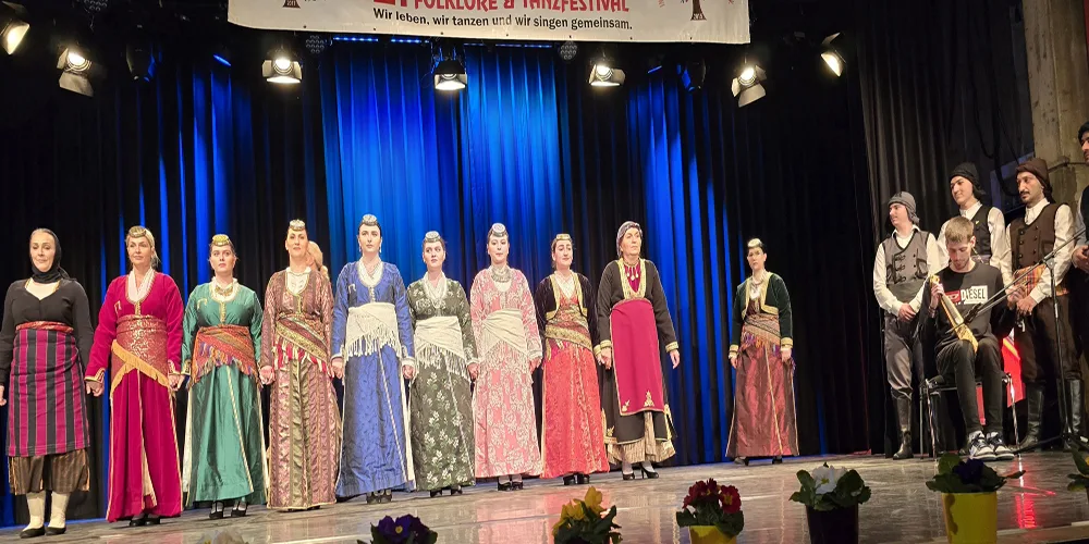 Nürnberg'de Folklor ve Dostluk Rüzgarı Esti