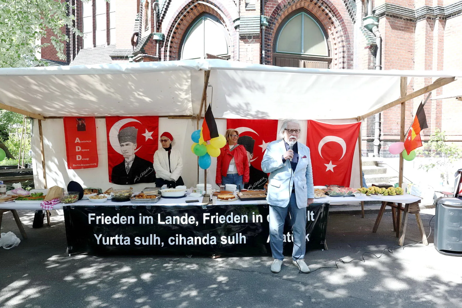 Berlin ADD, 23 Nisan’ı coşkuyla kutladı
