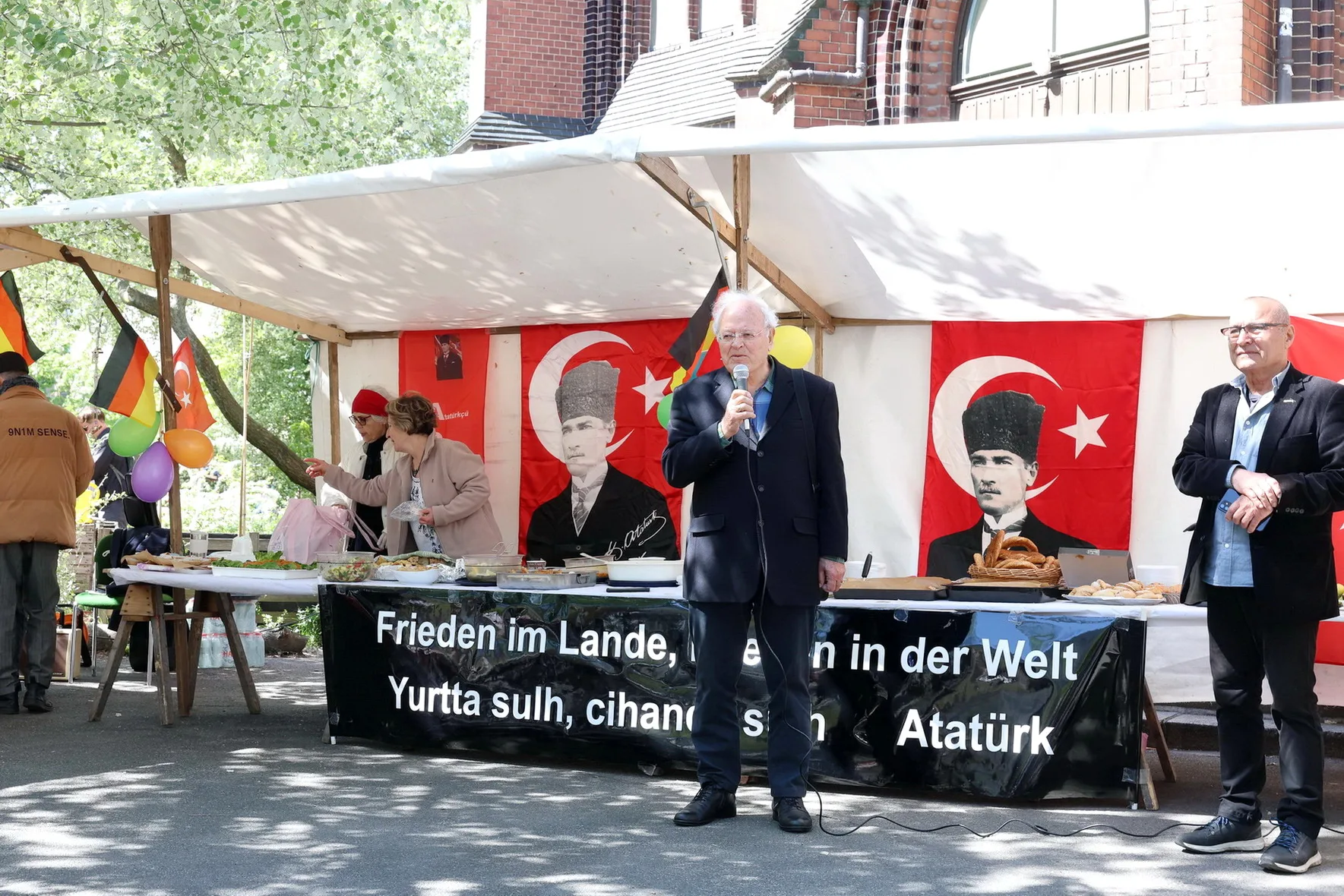 Berlin ADD, 23 Nisan’ı coşkuyla kutladı