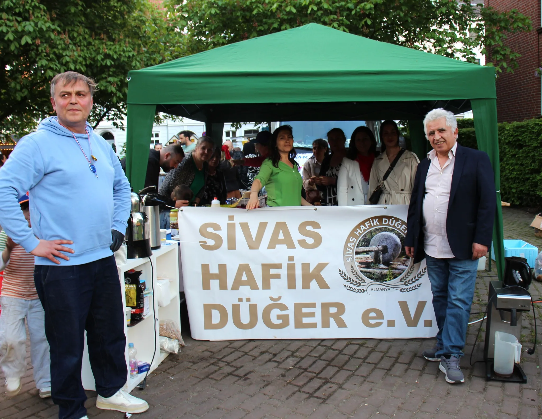 Hamburg'da 23 Nisan Ulusal Egemenlik ve Çocuk Bayramı Coşkuyla Kutlandı