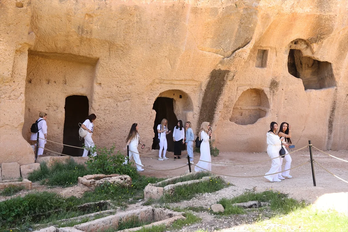 Gurbetçi 105 kadın, Diyarbakır ve Mardin’e hayran kaldı