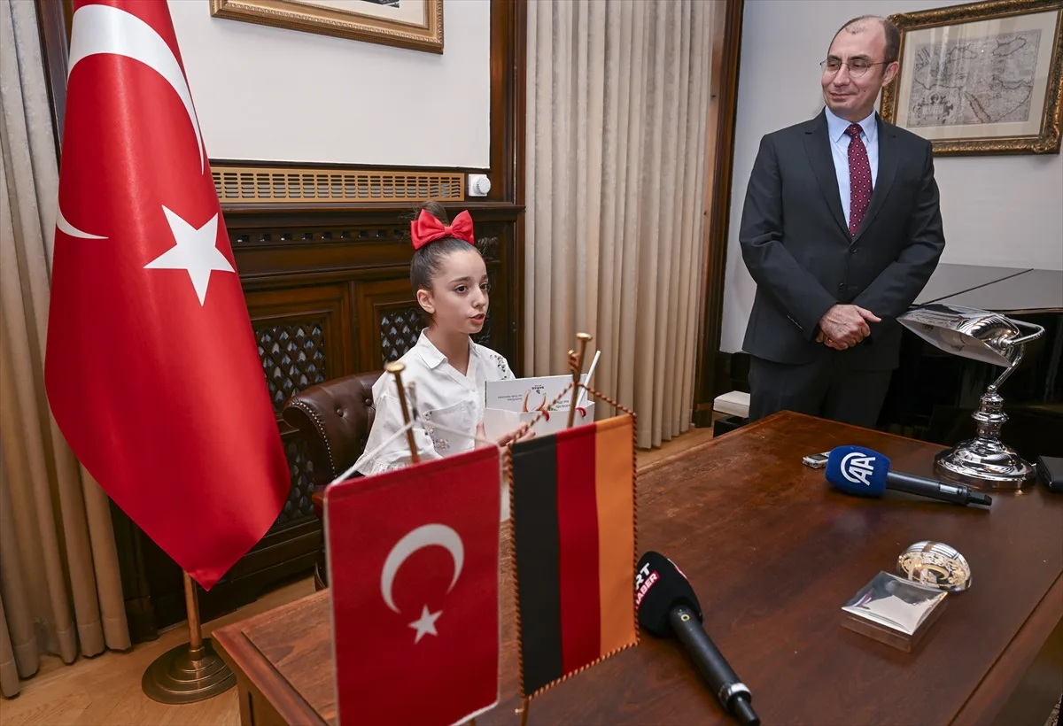 Berlin`de 23 Nisan Ulusal Egemenlik ve Çocuk Bayramı kutlandı