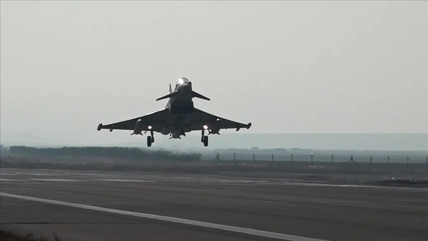 Alman hükümeti Türkiye’ye Eurofighter satışını engellediği iddialarını yalanladı