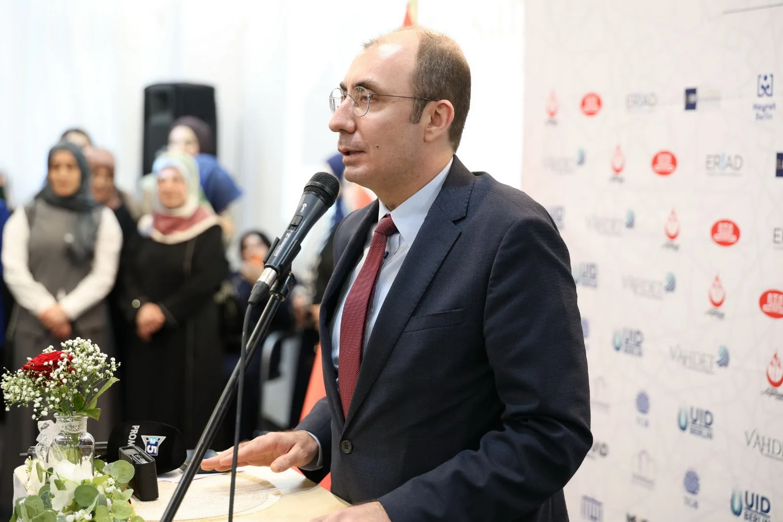 Berlin’de 12 Derneğin Katılımıyla Ramazan Bayramı Buluşması
