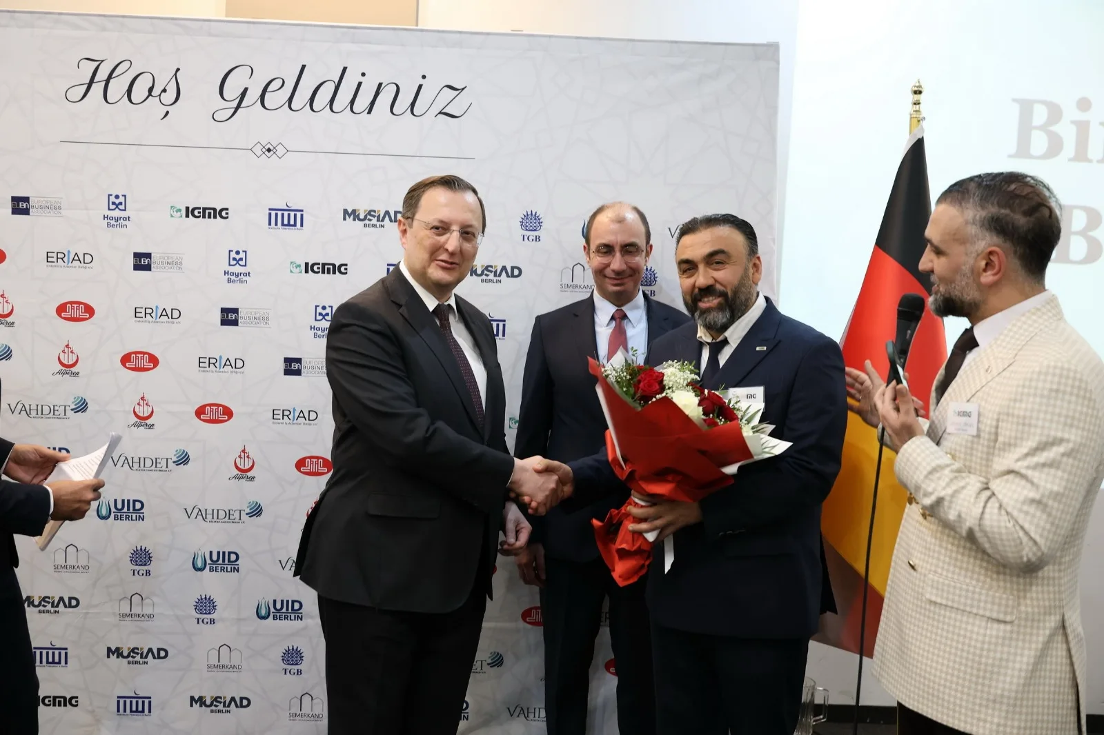Berlin’de 12 Derneğin Katılımıyla Ramazan Bayramı Buluşması