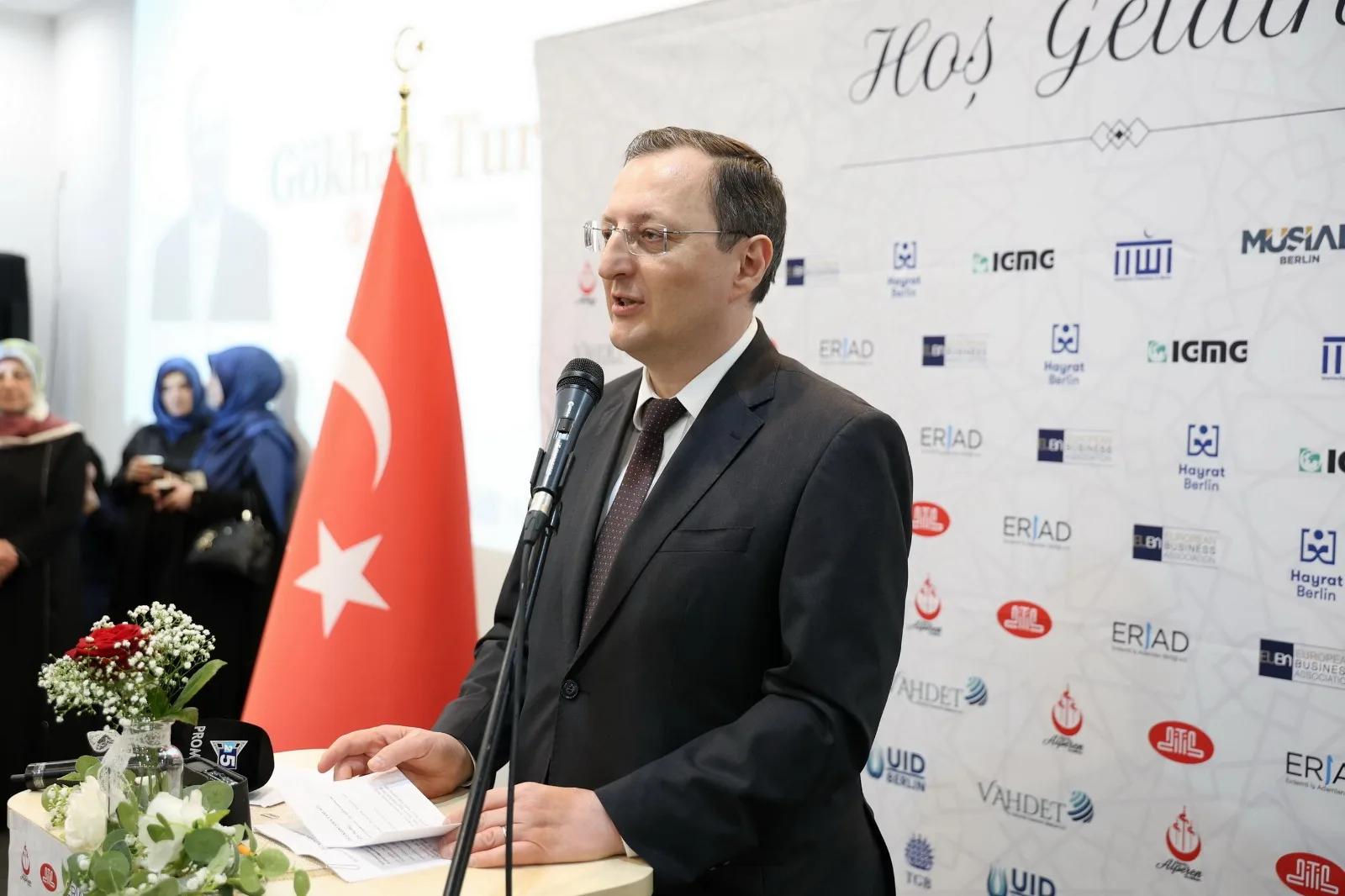 Berlin’de 12 Derneğin Katılımıyla Ramazan Bayramı Buluşması