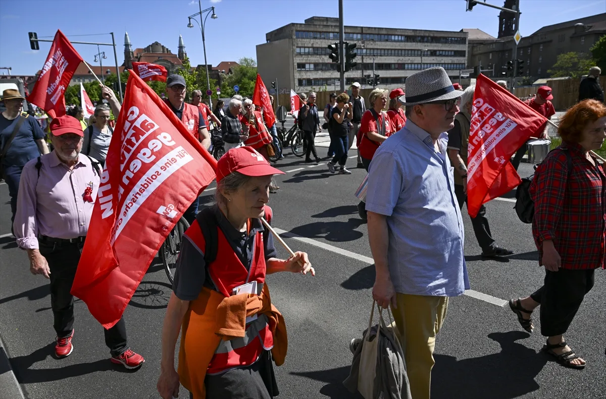 Almanya'da 1 Mayıs Emek ve Dayanışma Günü kutlandı